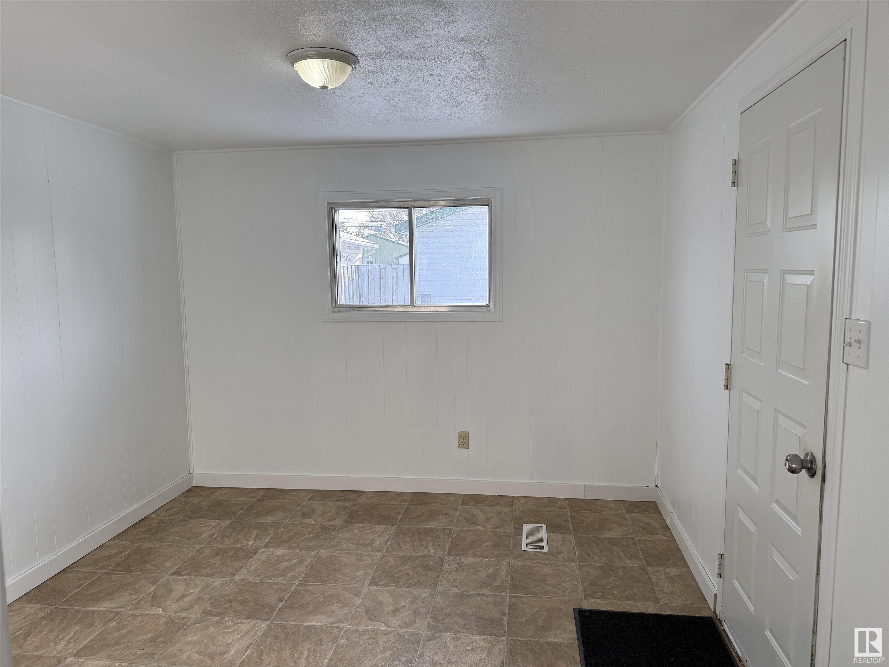      4809 51 AV , Drayton Valley,  ,T7A 1E1 ;  Listing Number: MLS E4418647