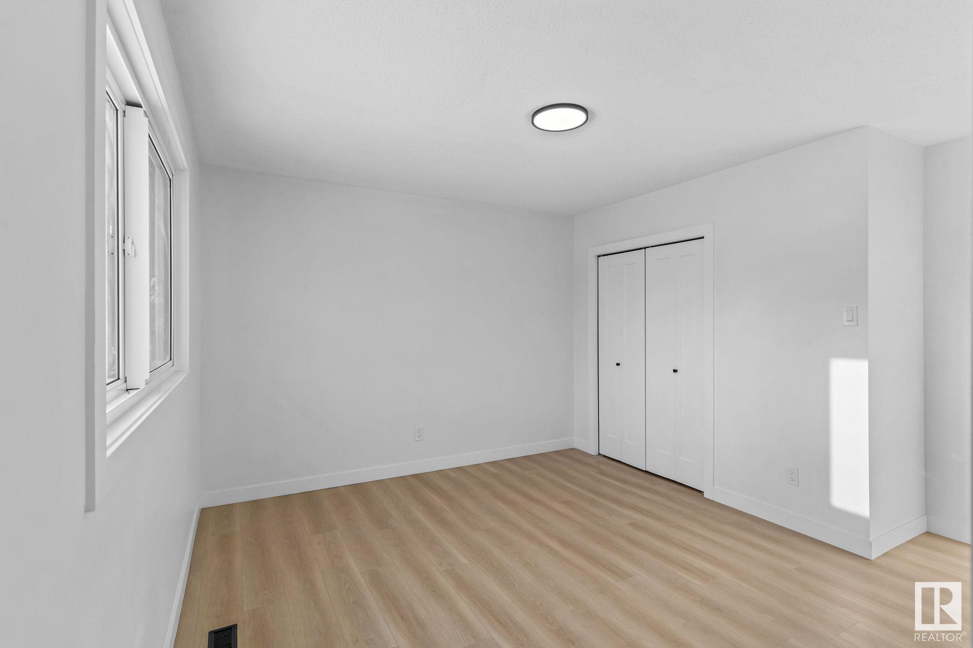     11607 40 AV NW , Edmonton,  ,T6J 0R7 ;  Listing Number: MLS E4418650