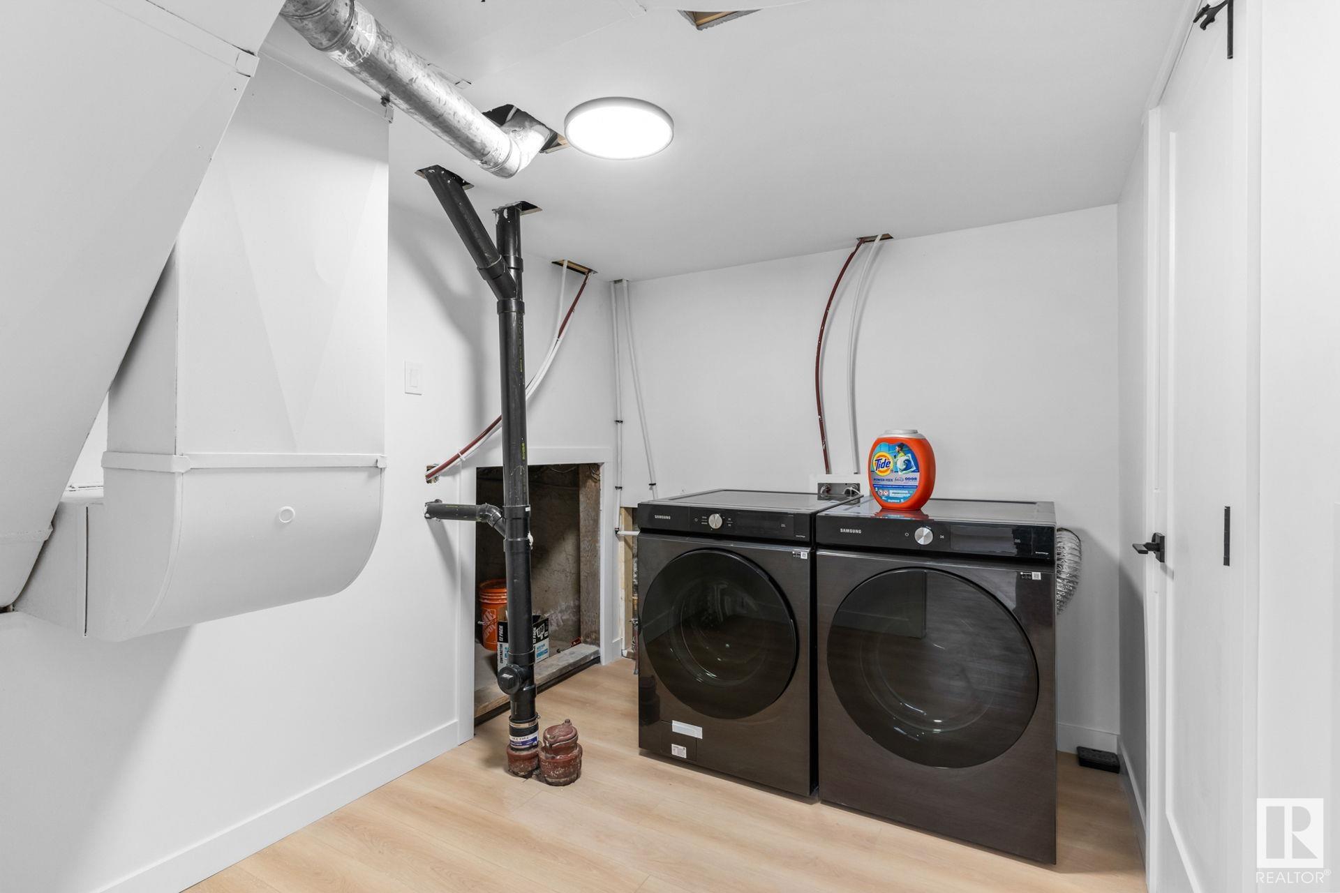      11607 40 AV NW , Edmonton,  ,T6J 0R7 ;  Listing Number: MLS E4418650