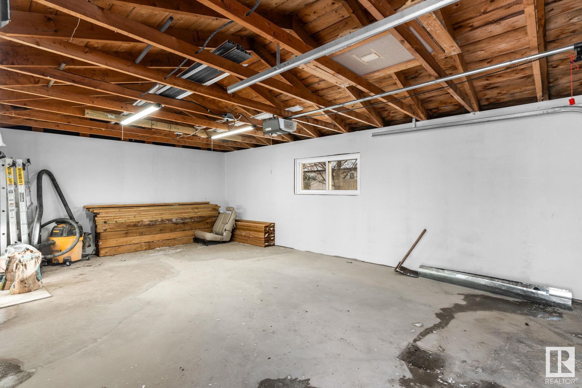      11607 40 AV NW , Edmonton,  ,T6J 0R7 ;  Listing Number: MLS E4418650