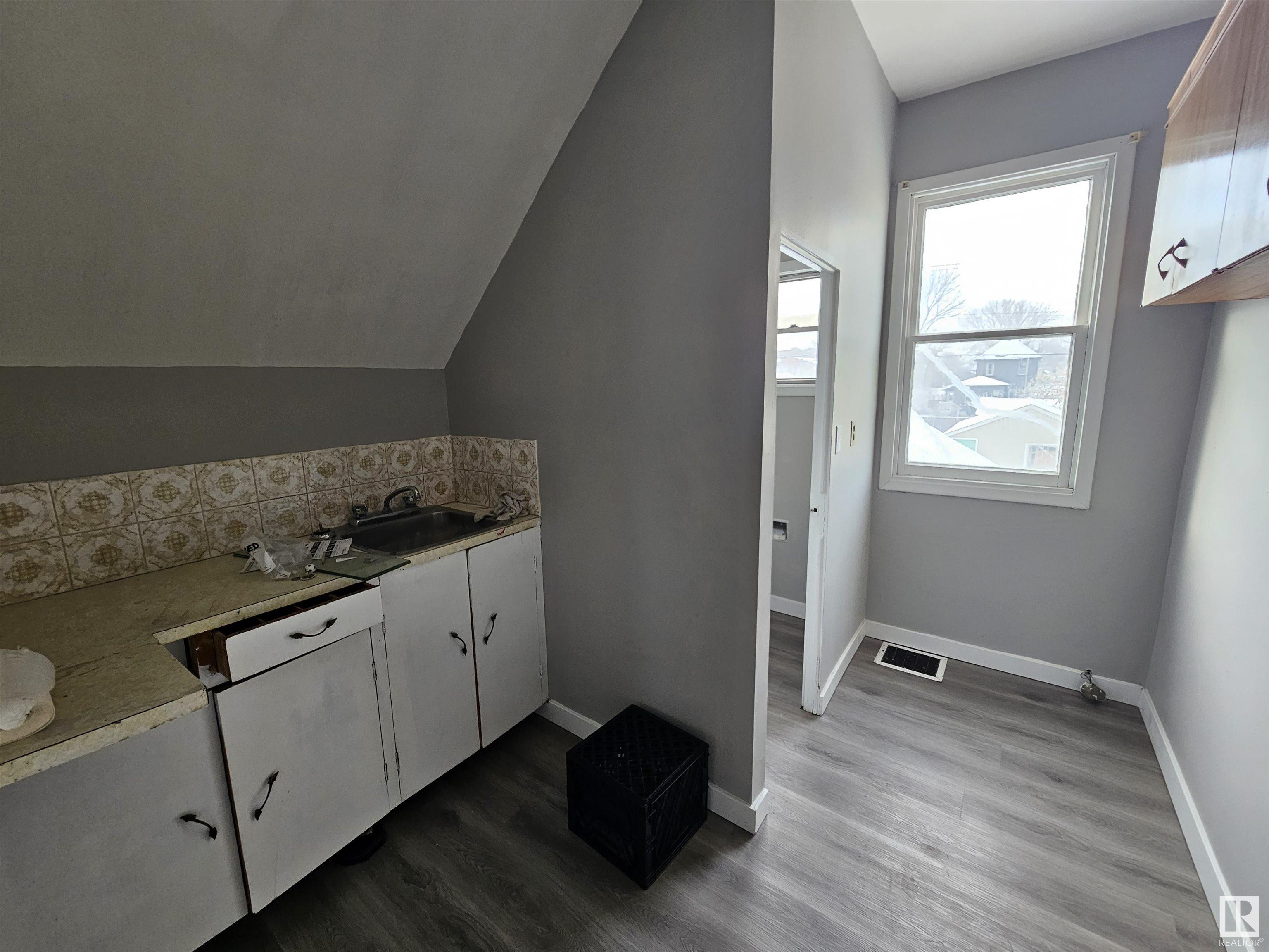      12044 79 ST NW , Edmonton,  ,T5B 2L3 ;  Listing Number: MLS E4418653