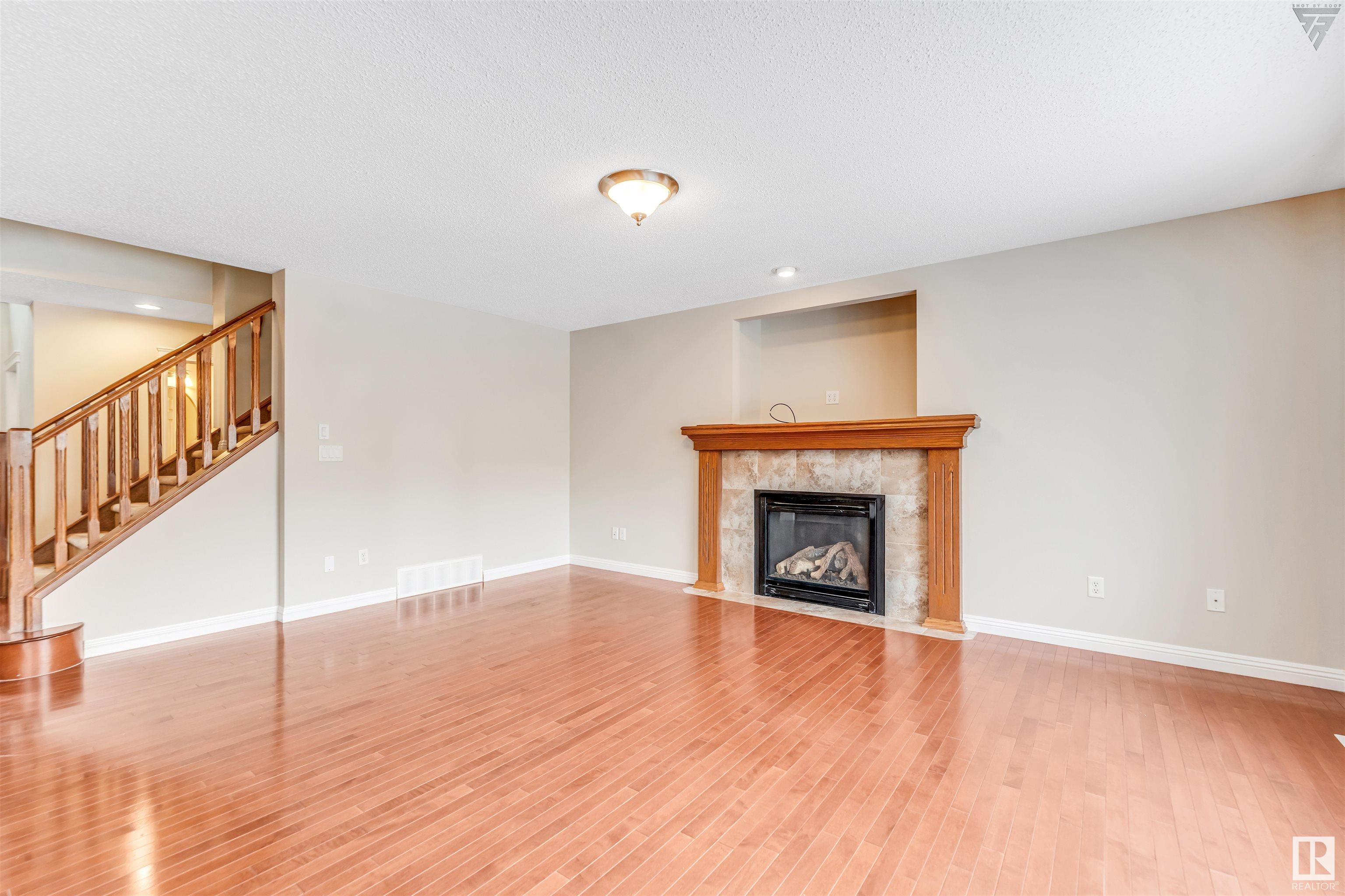      3012 25 AV NW , Edmonton,  ,T6T 0C8 ;  Listing Number: MLS E4418666