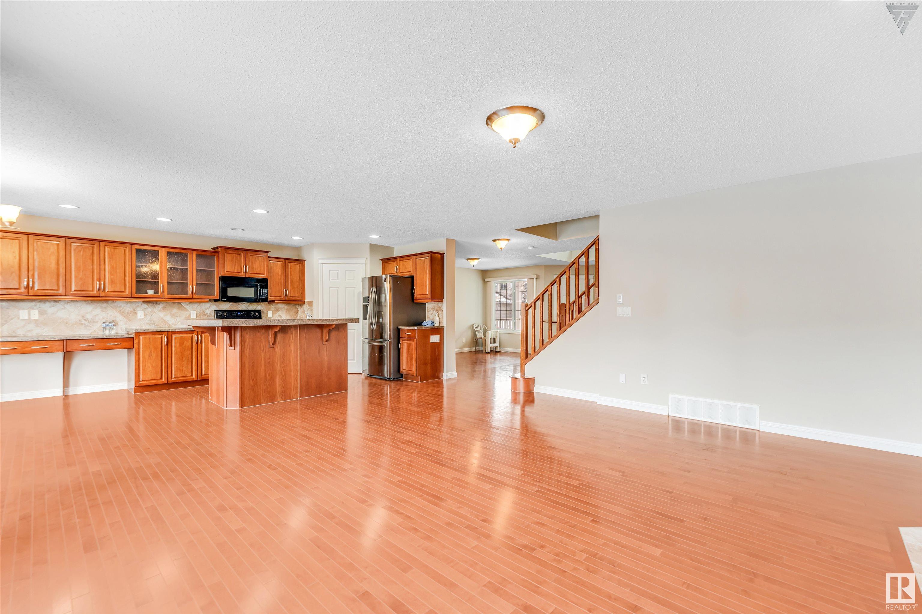      3012 25 AV NW , Edmonton,  ,T6T 0C8 ;  Listing Number: MLS E4418666