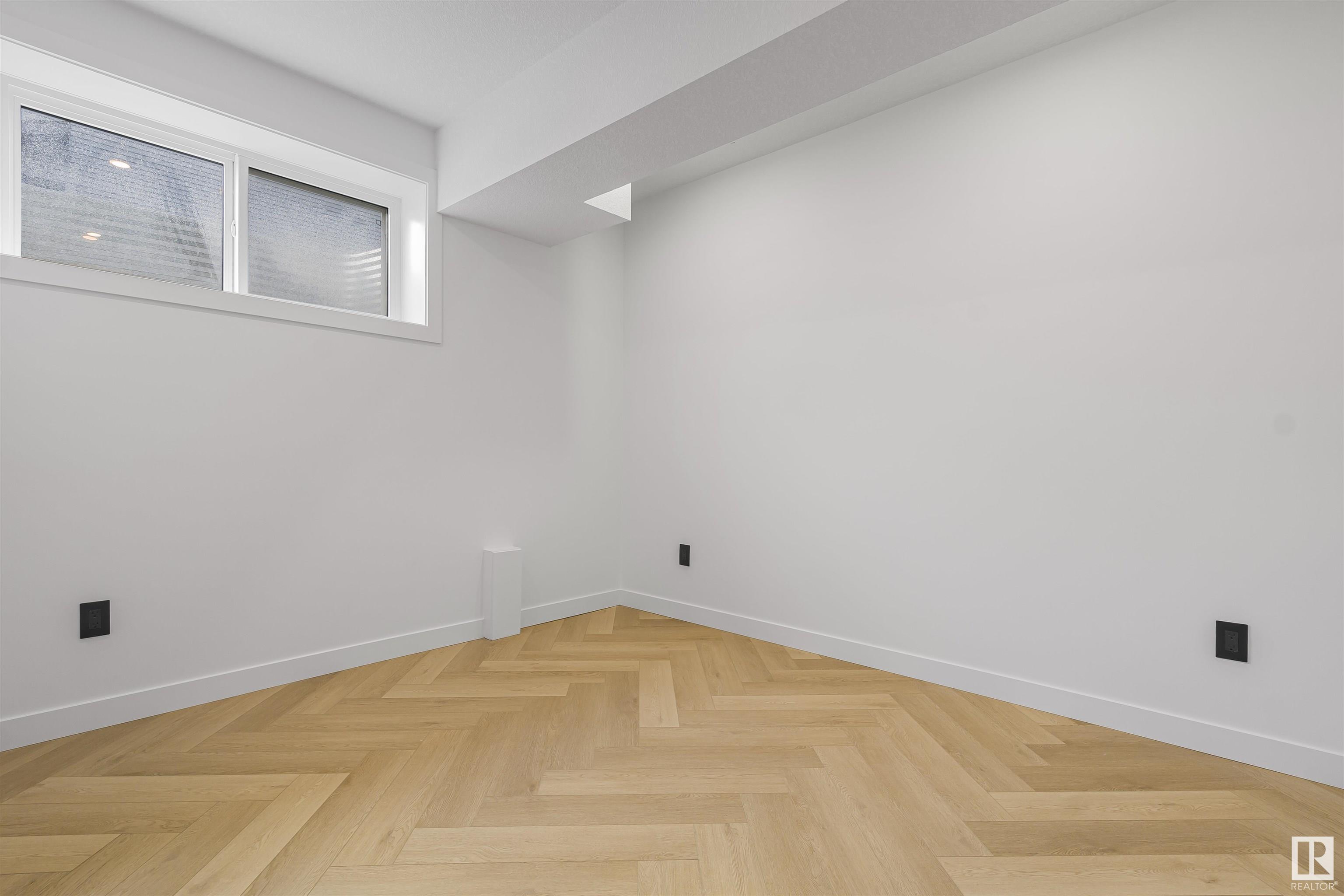      728 166 AV NE , Edmonton,  ,T5Y 4J1 ;  Listing Number: MLS E4418670