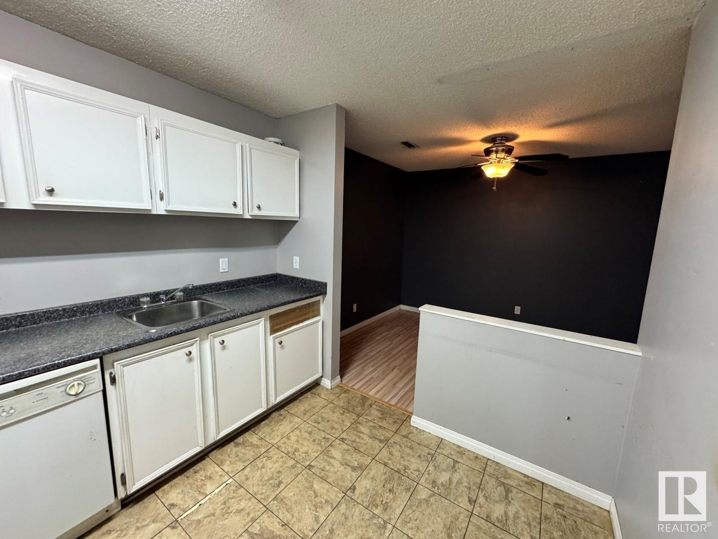      #18 1503 MILL WOODS E NW , Edmonton,  ,T6L 4C2 ;  Listing Number: MLS E4418676