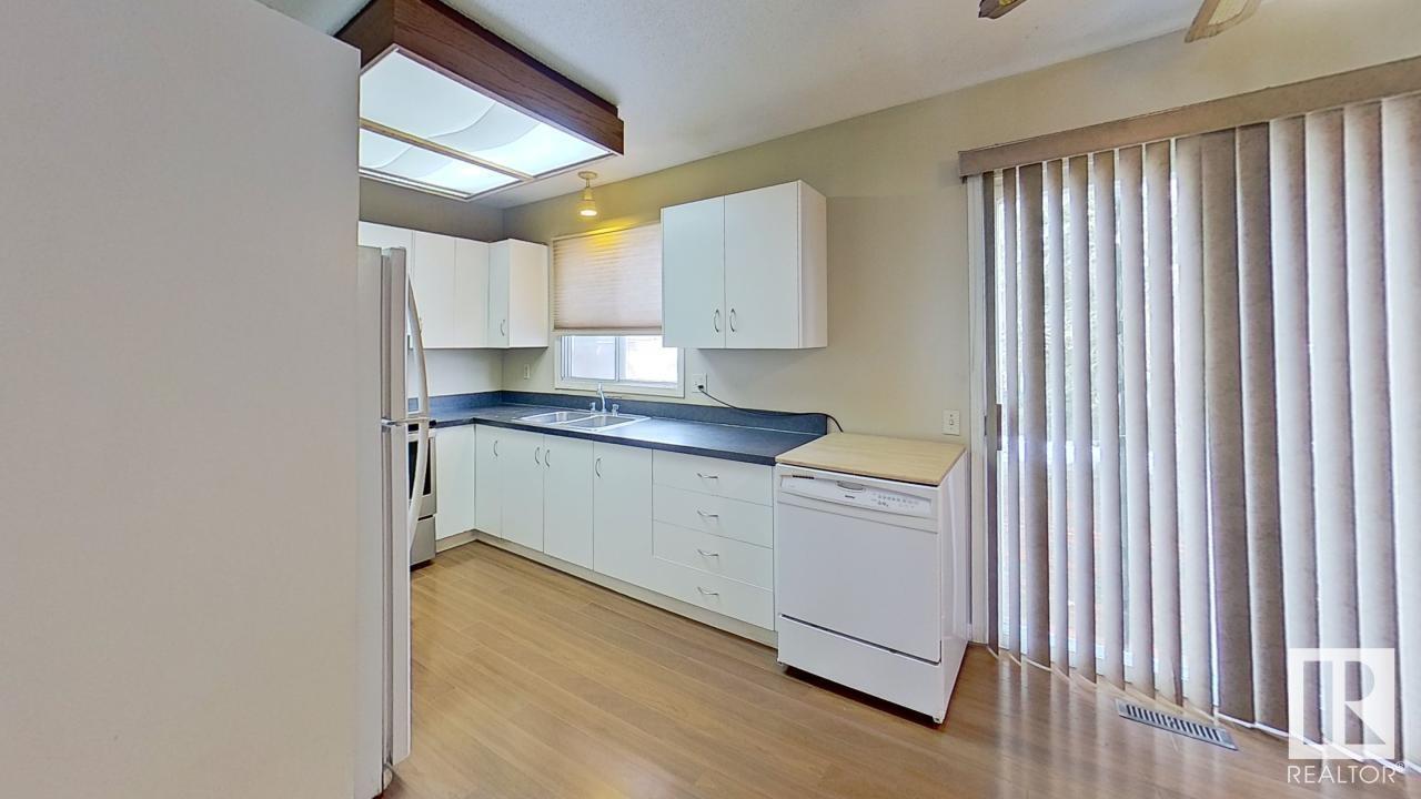      27 LANGLEY AV , St. Albert,  ,T8N 2B7 ;  Listing Number: MLS E4418680