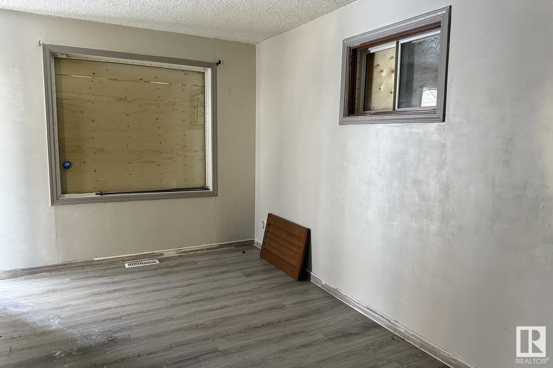      11910 78 ST NW , Edmonton,  ,T5B 2J5 ;  Listing Number: MLS E4418690