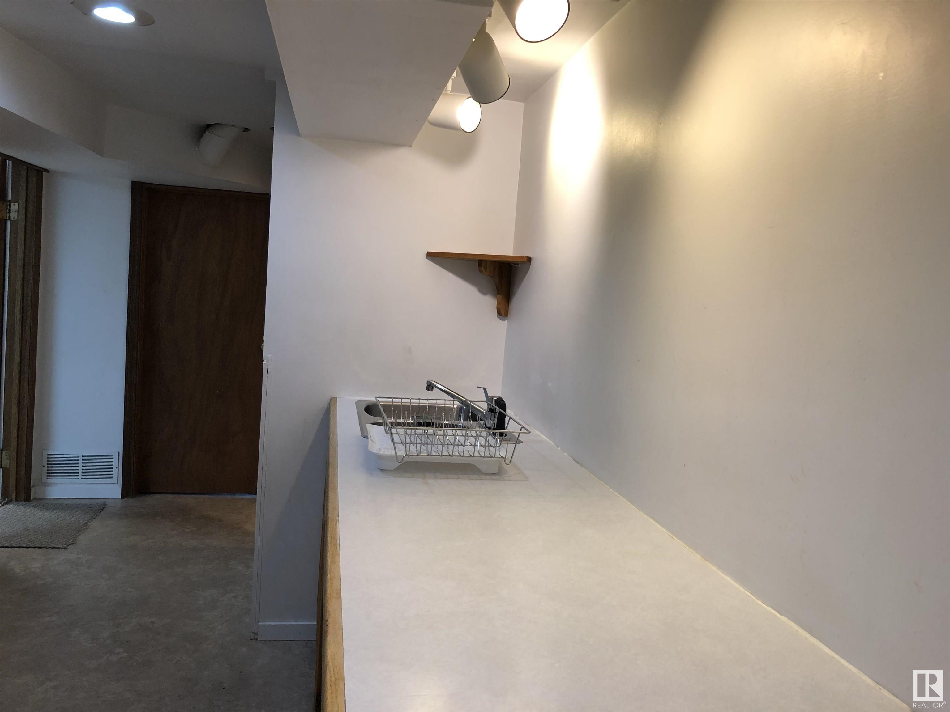      10824 83 AV NW , Edmonton,  ,T6E 2E7 ;  Listing Number: MLS E4418697