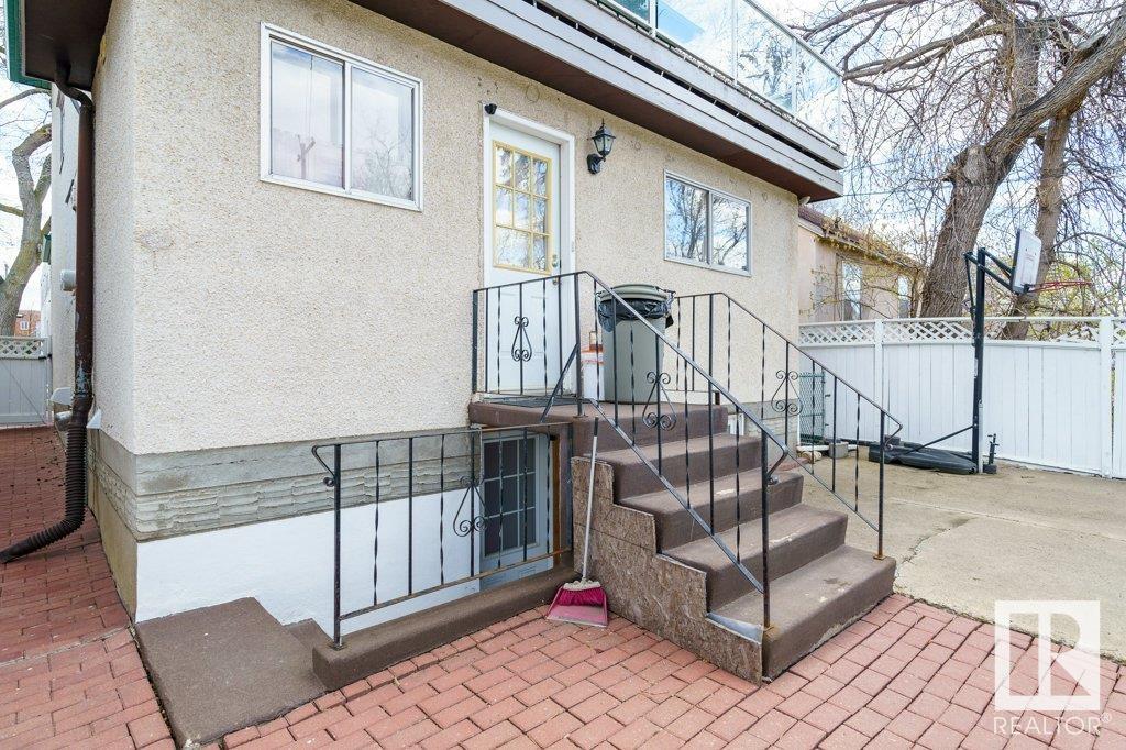      10824 83 AV NW , Edmonton,  ,T6E 2E7 ;  Listing Number: MLS E4418697