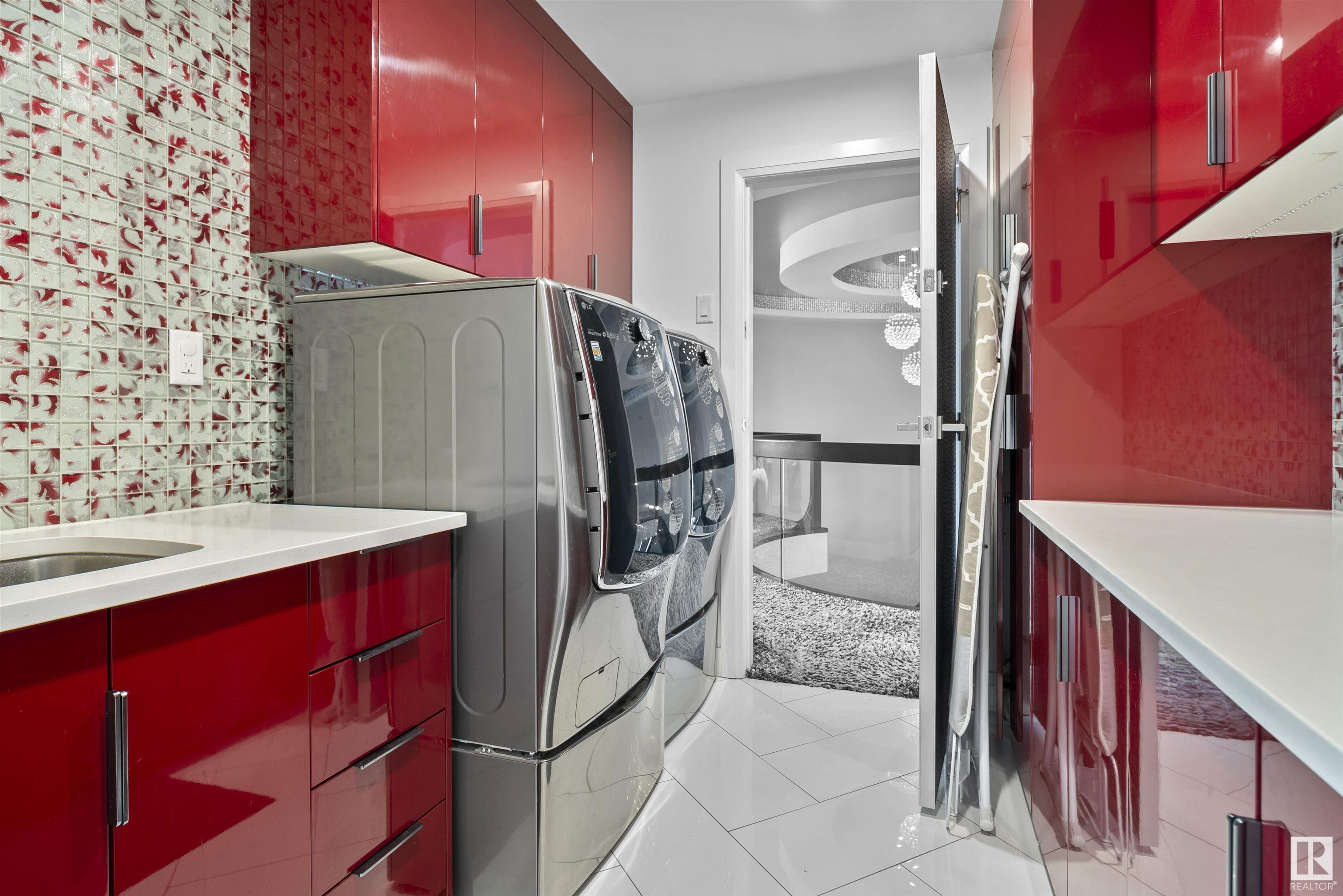      8818 19 AV SW , Edmonton,  ,T6X 1X6 ;  Listing Number: MLS E4418698