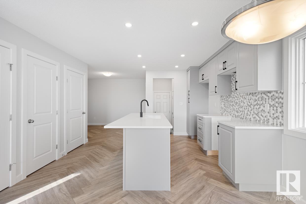      20417 15A AV NW , Edmonton,  ,T6M 2P7 ;  Listing Number: MLS E4418702