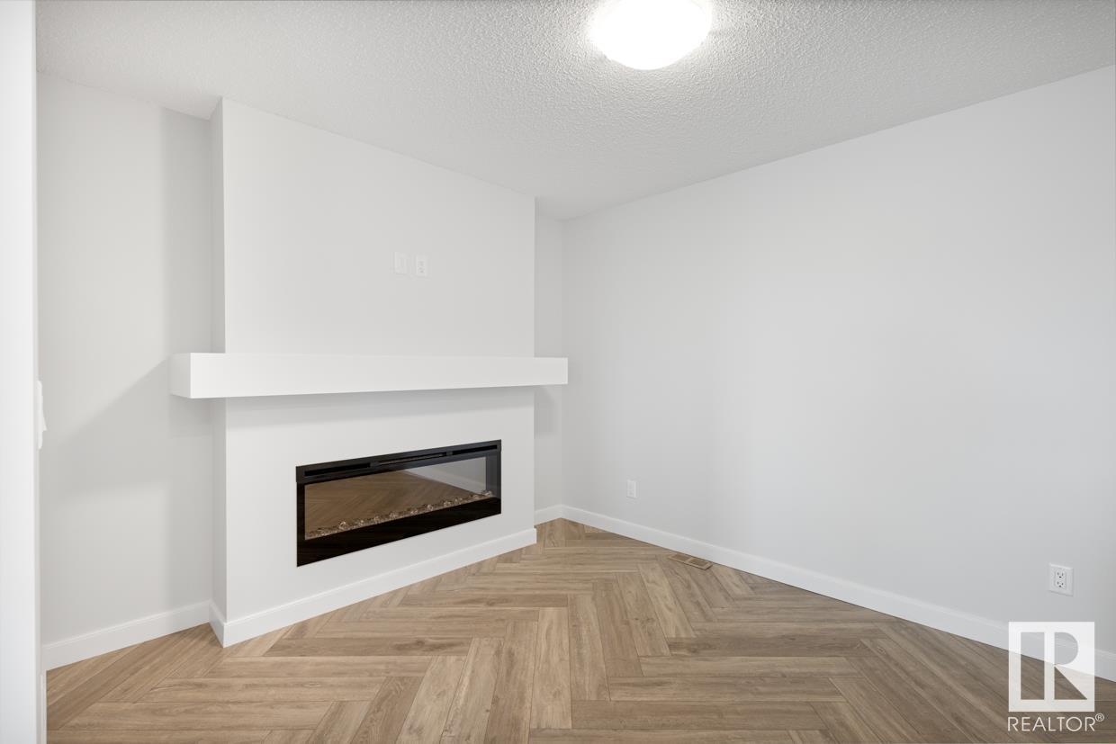      20417 15A AV NW , Edmonton,  ,T6M 2P7 ;  Listing Number: MLS E4418702