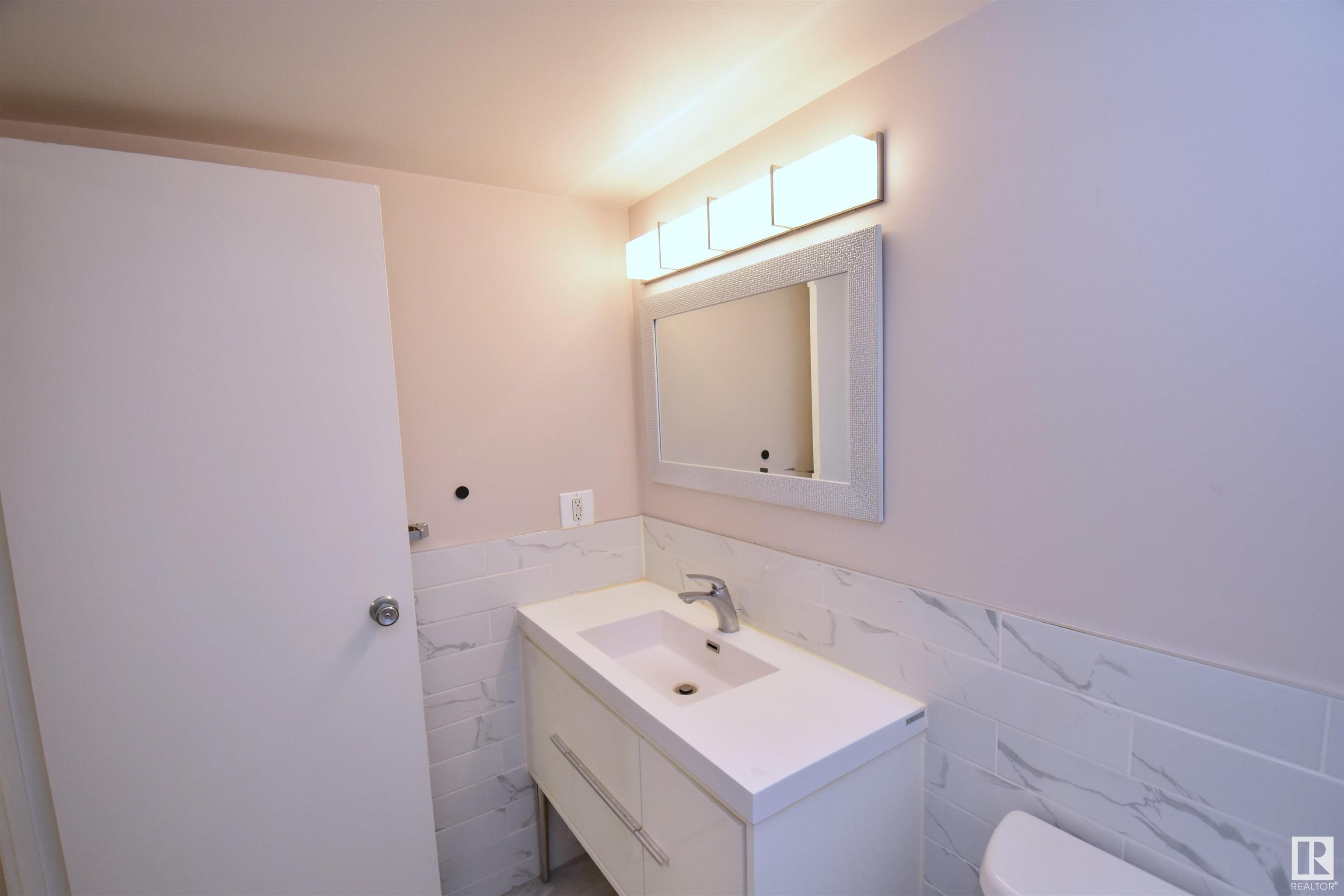      #1601 10011 116 ST NW , Edmonton,  ,T5K 1V4 ;  Listing Number: MLS E4418703