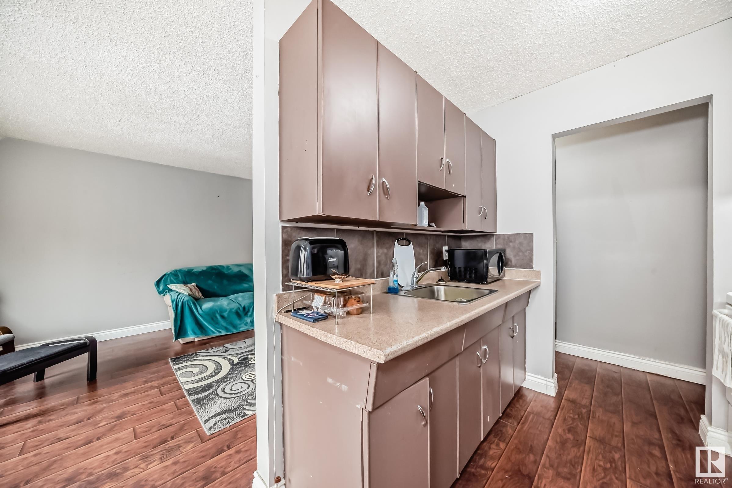      #1 10035 155 ST NW , Edmonton,  ,T5P 2L4 ;  Listing Number: MLS E4418708