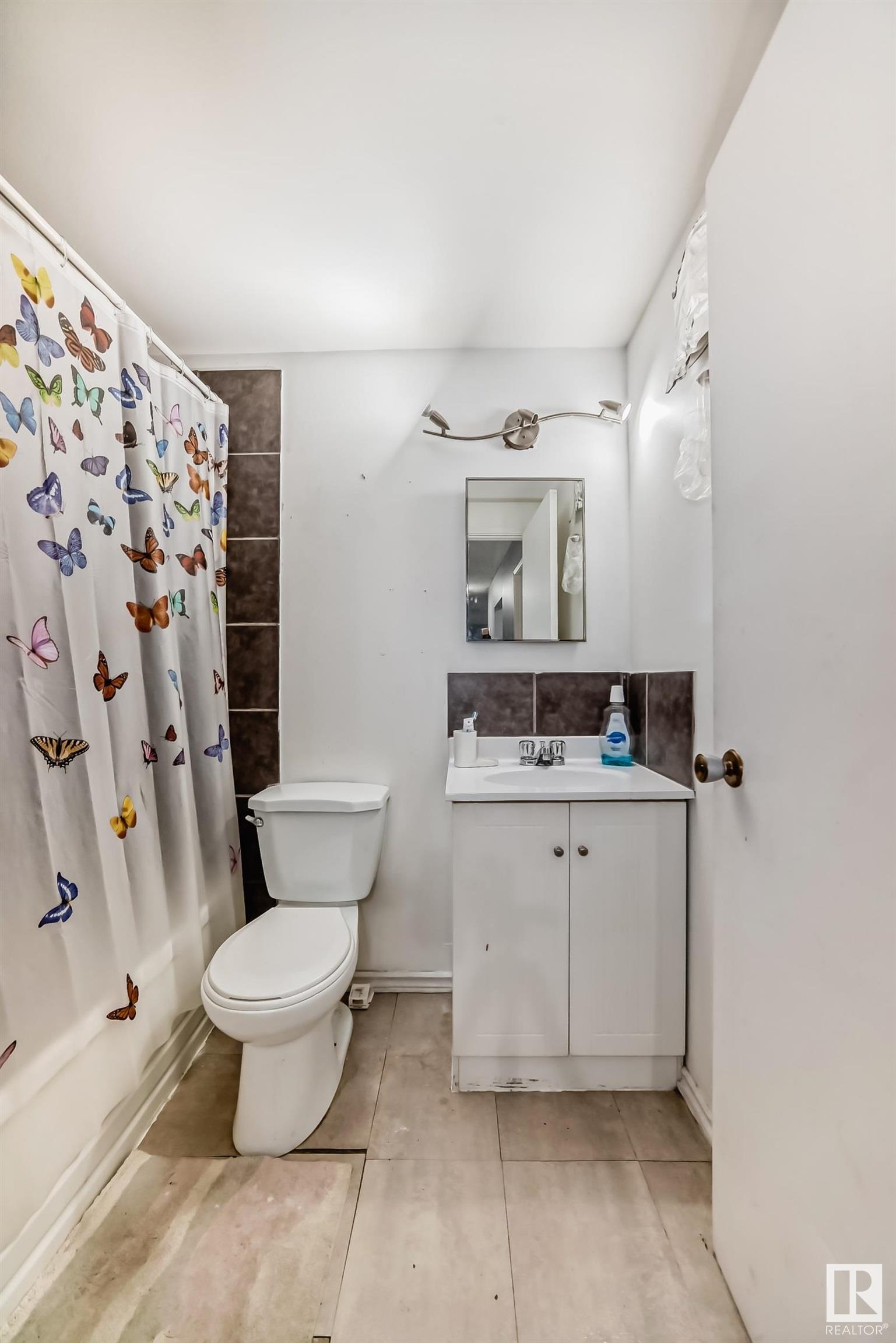      #1 10035 155 ST NW , Edmonton,  ,T5P 2L4 ;  Listing Number: MLS E4418708