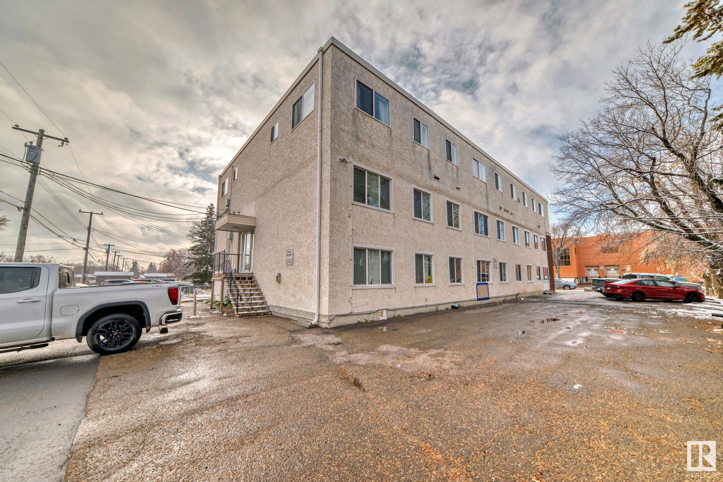      #1 10035 155 ST NW , Edmonton,  ,T5P 2L4 ;  Listing Number: MLS E4418708