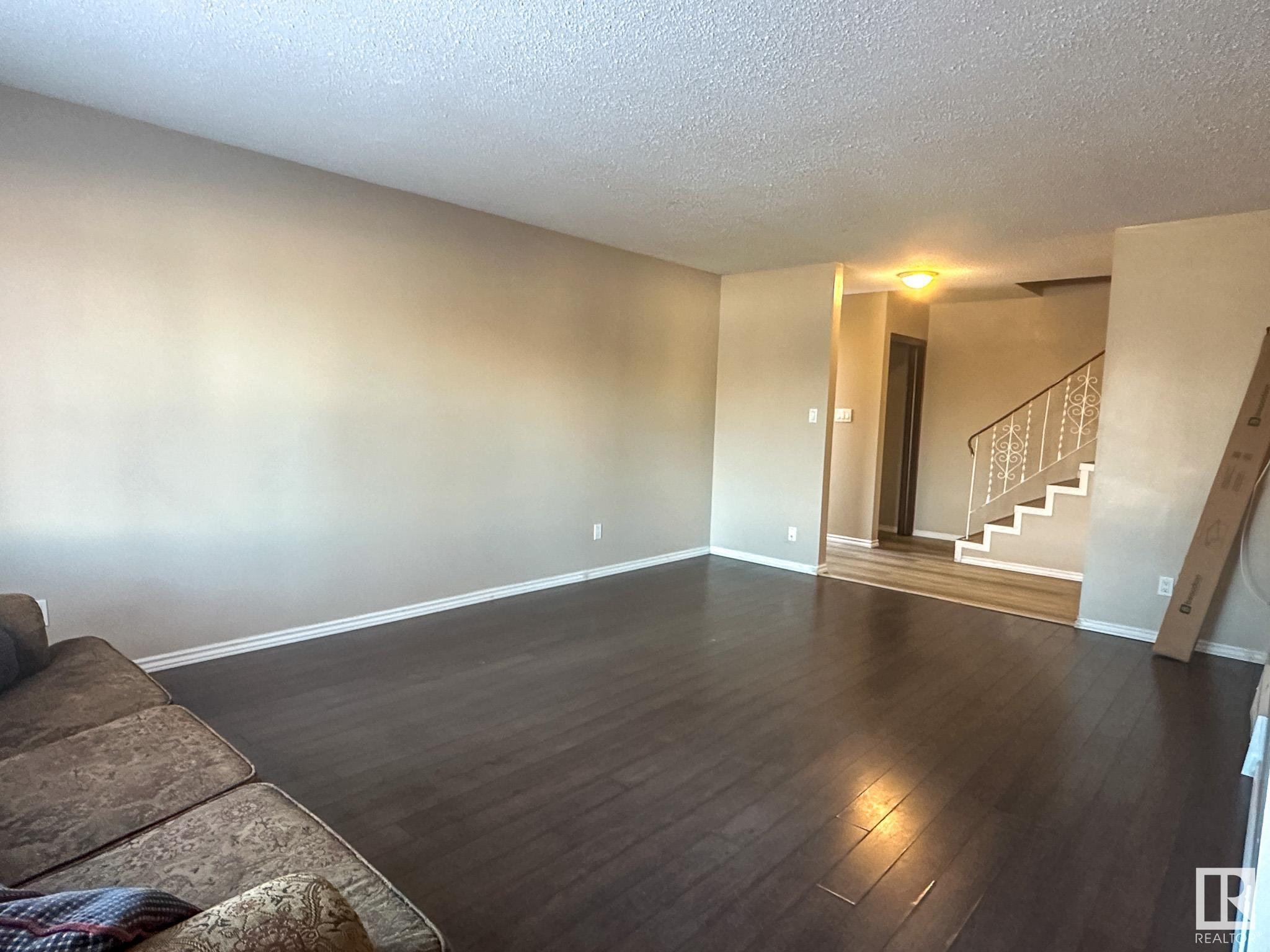      8205 115 AV NW , Edmonton,  ,T5B 4P1 ;  Listing Number: MLS E4418711