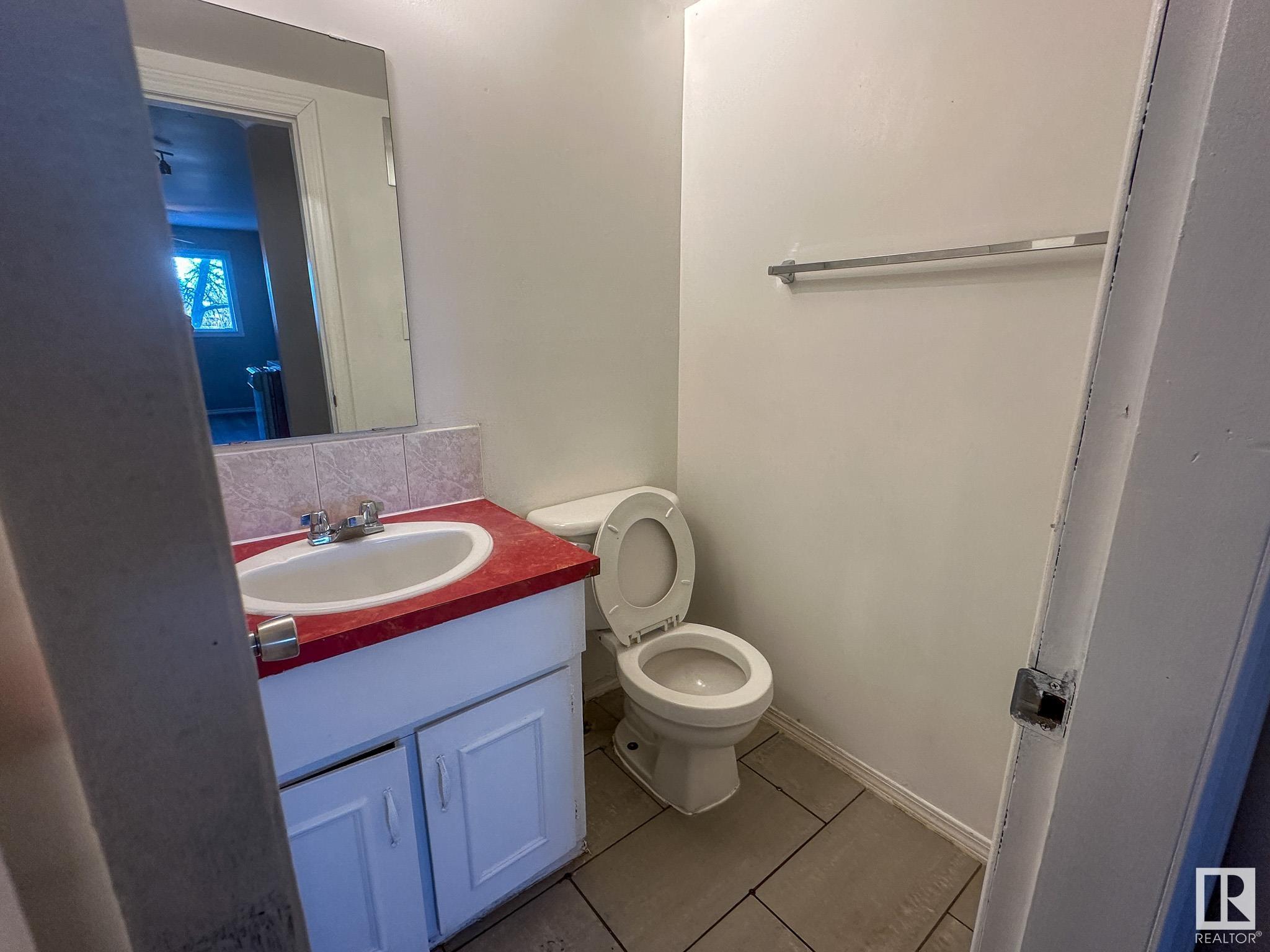      8205 115 AV NW , Edmonton,  ,T5B 4P1 ;  Listing Number: MLS E4418711