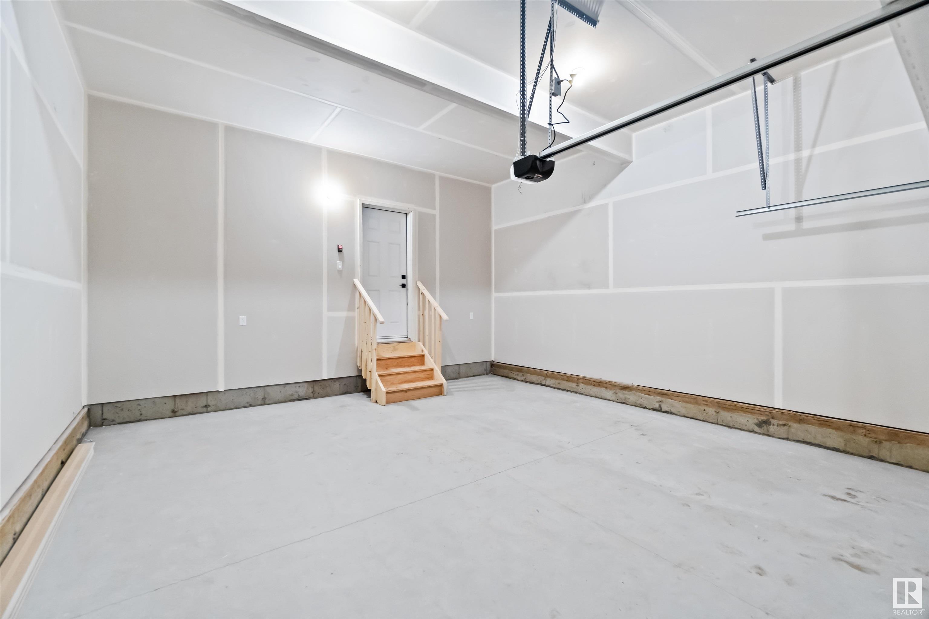      1519 26 ST NW , Edmonton,  ,T6T 2T7 ;  Listing Number: MLS E4418720