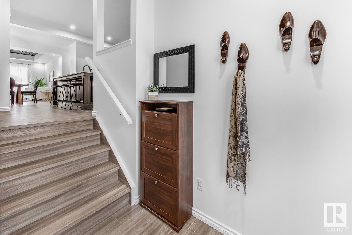      9375 221 ST NW , Edmonton,  ,T5T 6E7 ;  Listing Number: MLS E4418722