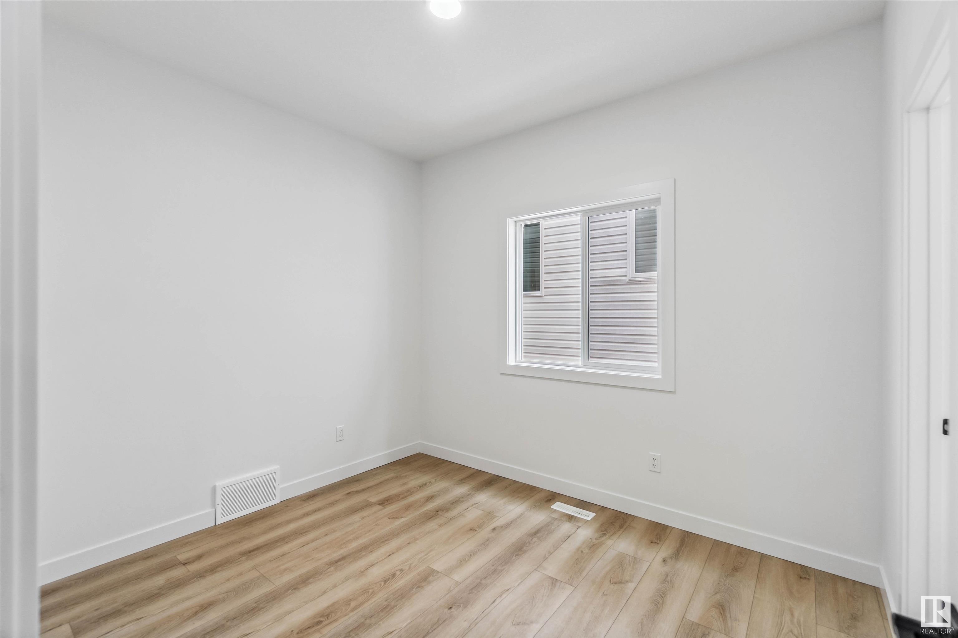      2622 15A AV NW , Edmonton,  ,T6T 2T7 ;  Listing Number: MLS E4418723