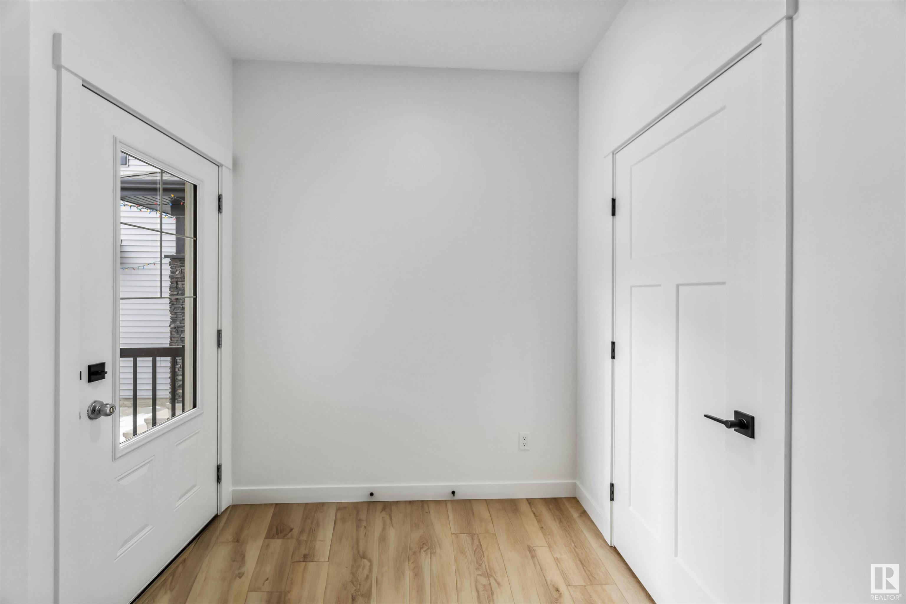      2622 15A AV NW , Edmonton,  ,T6T 2T7 ;  Listing Number: MLS E4418723