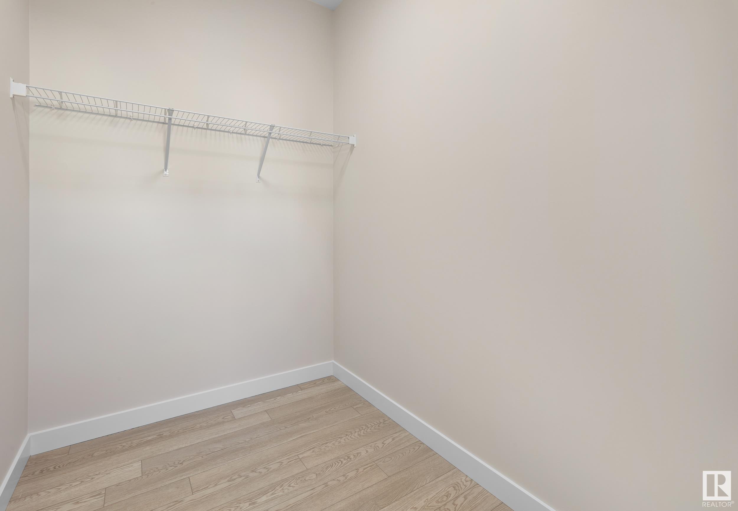      9379 221 ST NW , Edmonton,  ,T5T 6E7 ;  Listing Number: MLS E4418724
