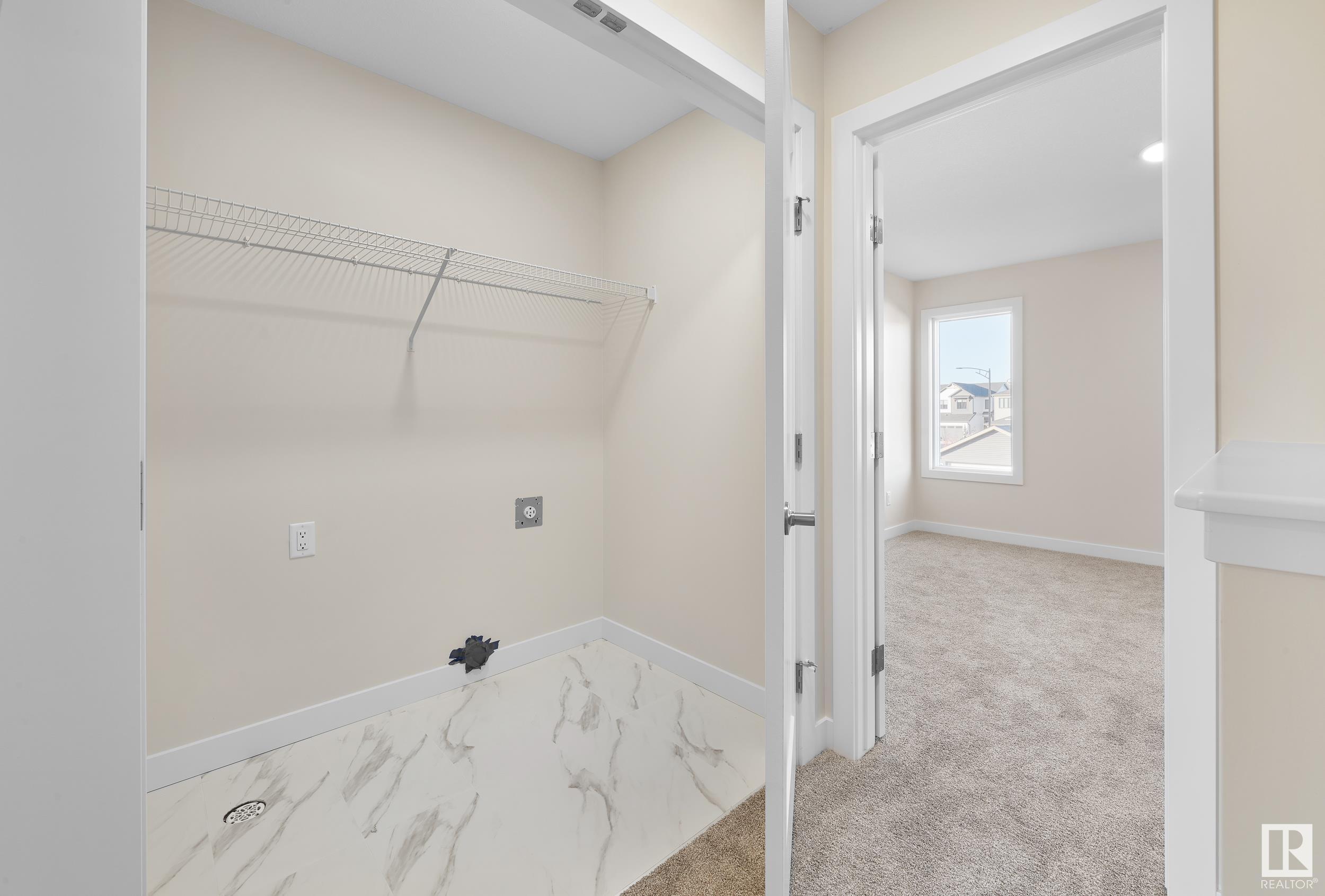      9379 221 ST NW , Edmonton,  ,T5T 6E7 ;  Listing Number: MLS E4418724