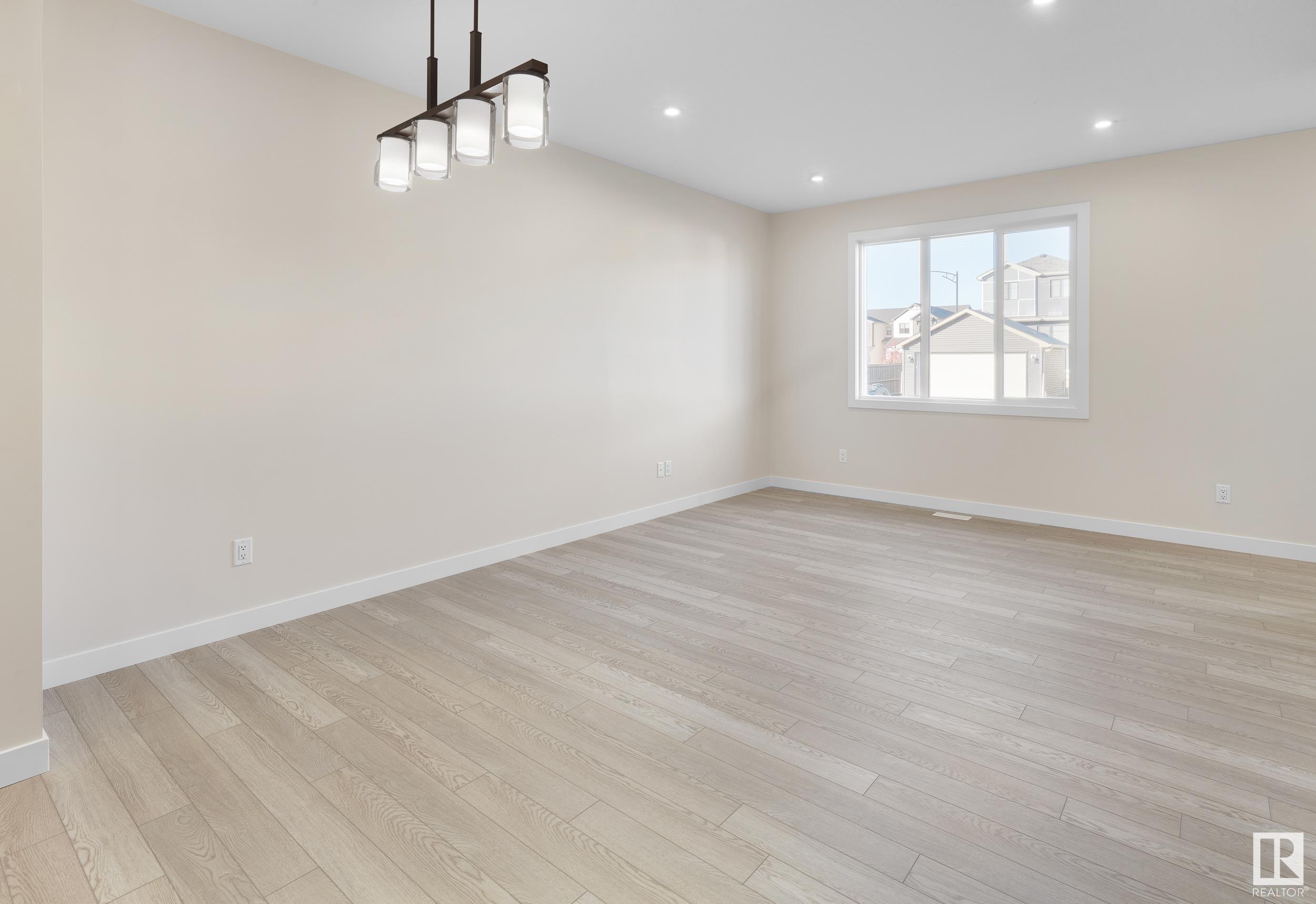      9379 221 ST NW , Edmonton,  ,T5T 6E7 ;  Listing Number: MLS E4418724