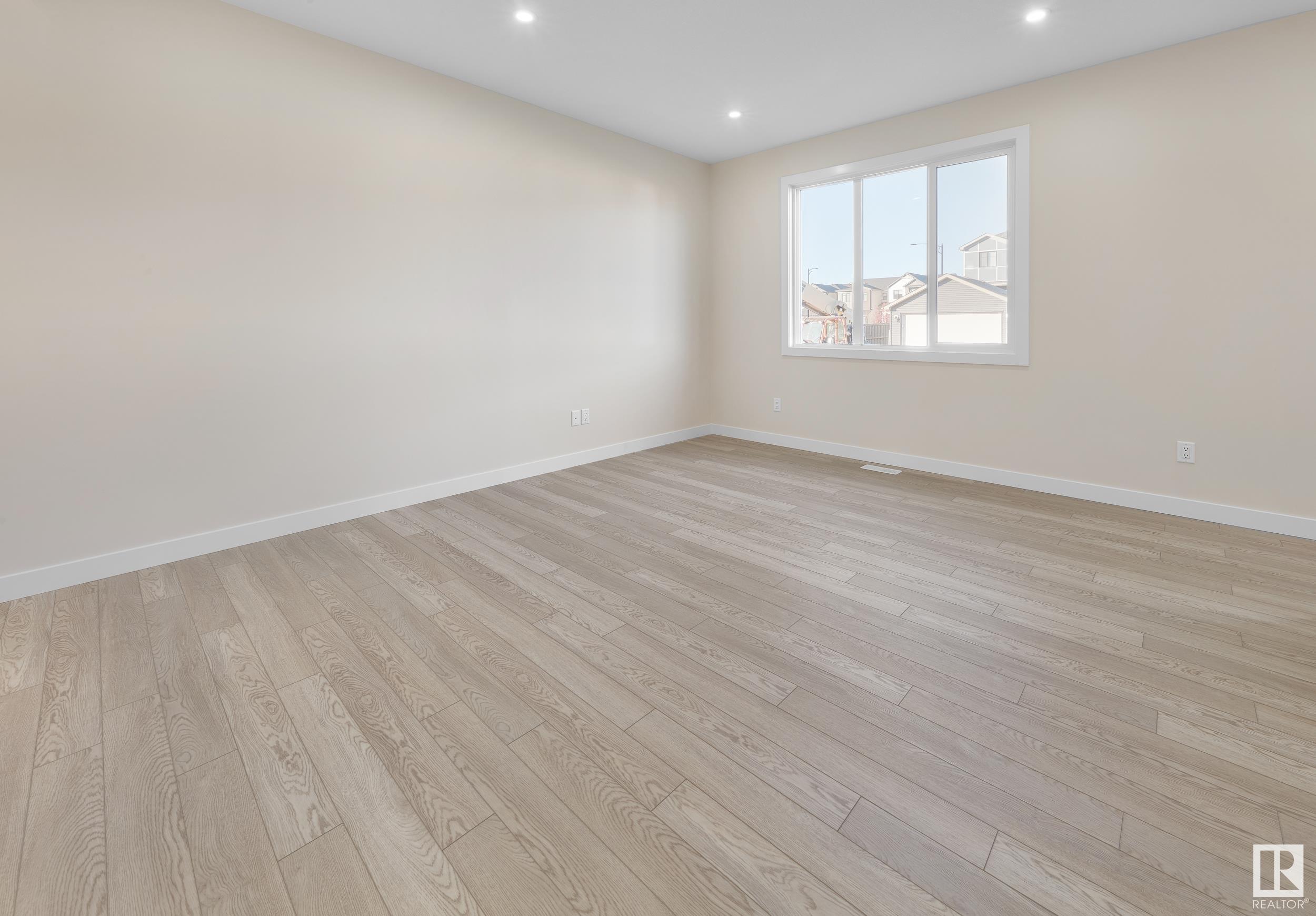      9379 221 ST NW , Edmonton,  ,T5T 6E7 ;  Listing Number: MLS E4418724