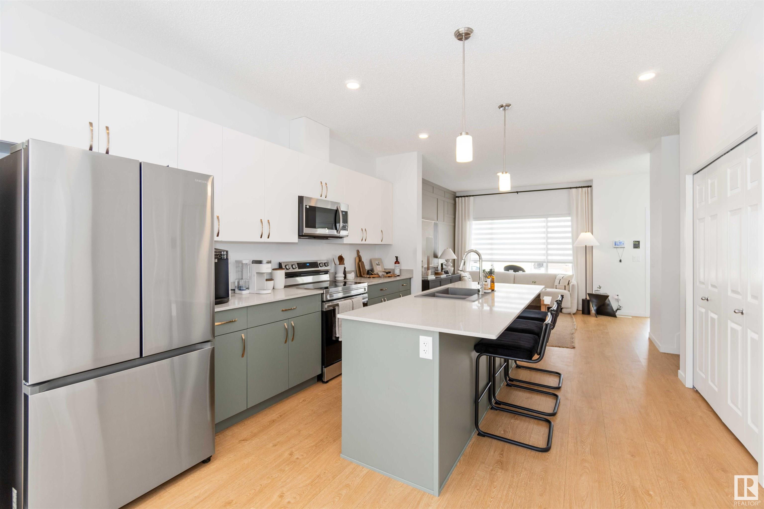      849 Cy Becker DR NW , Edmonton,  ,T5Y 3P6 ;  Listing Number: MLS E4418725