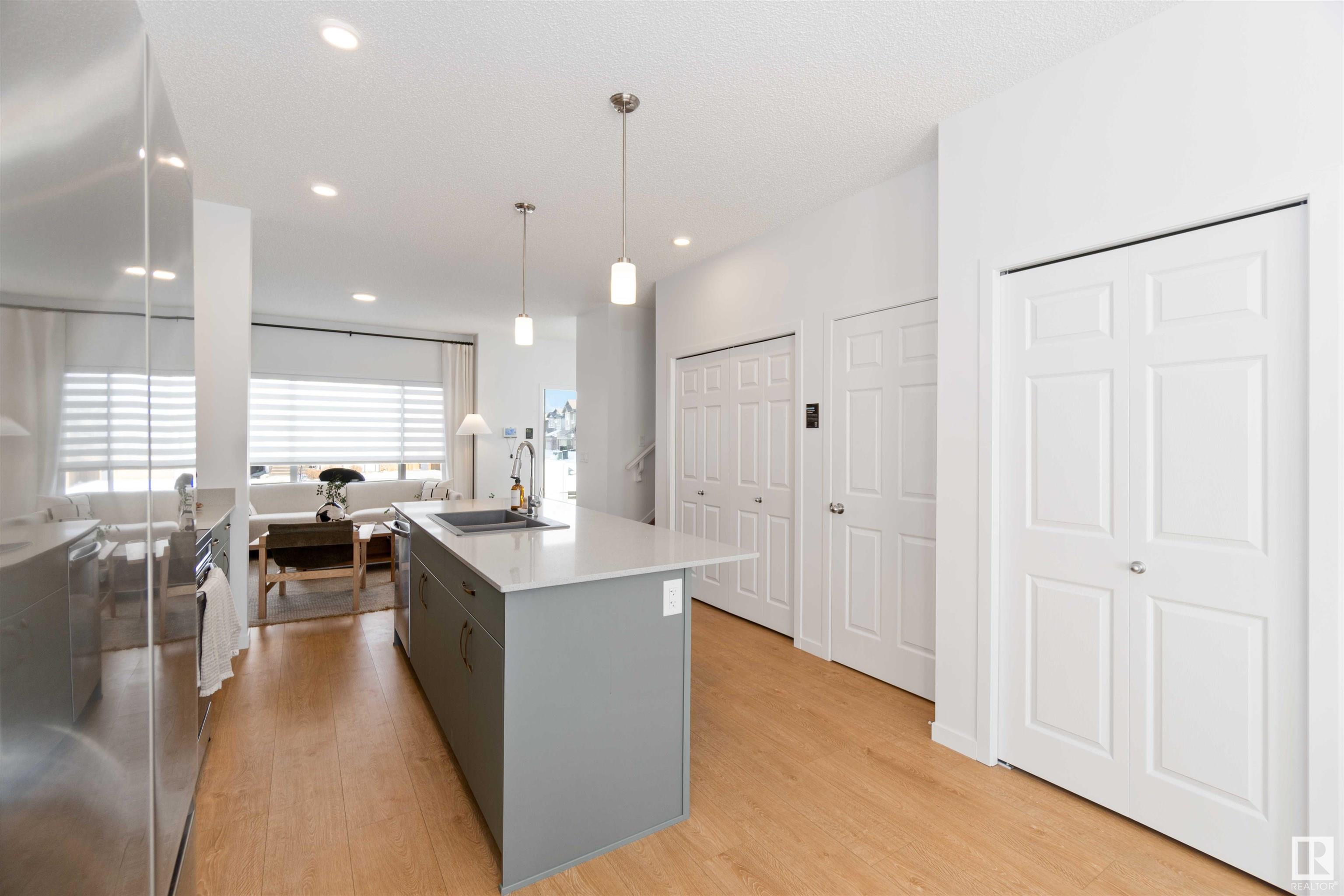      849 Cy Becker DR NW , Edmonton,  ,T5Y 3P6 ;  Listing Number: MLS E4418725