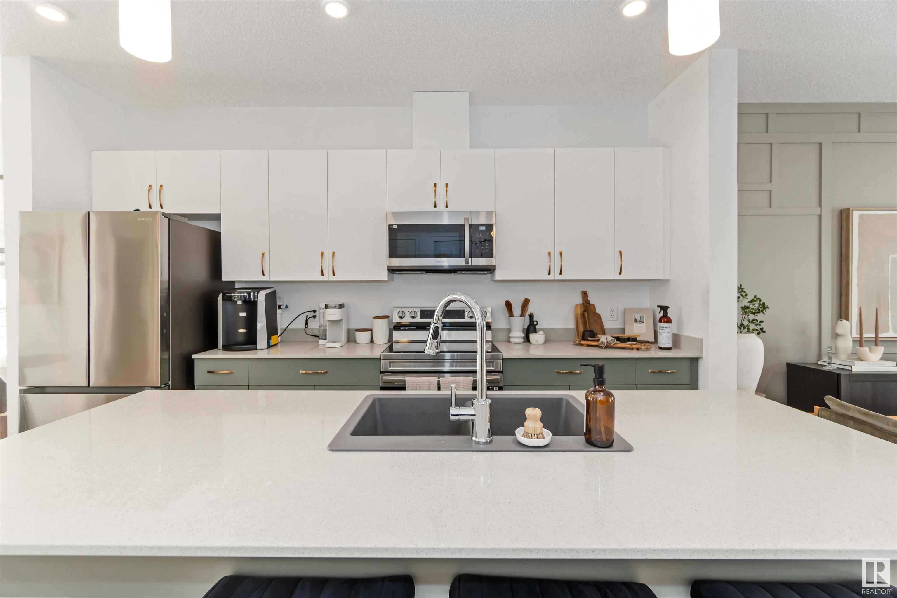      849 Cy Becker DR NW , Edmonton,  ,T5Y 3P6 ;  Listing Number: MLS E4418725