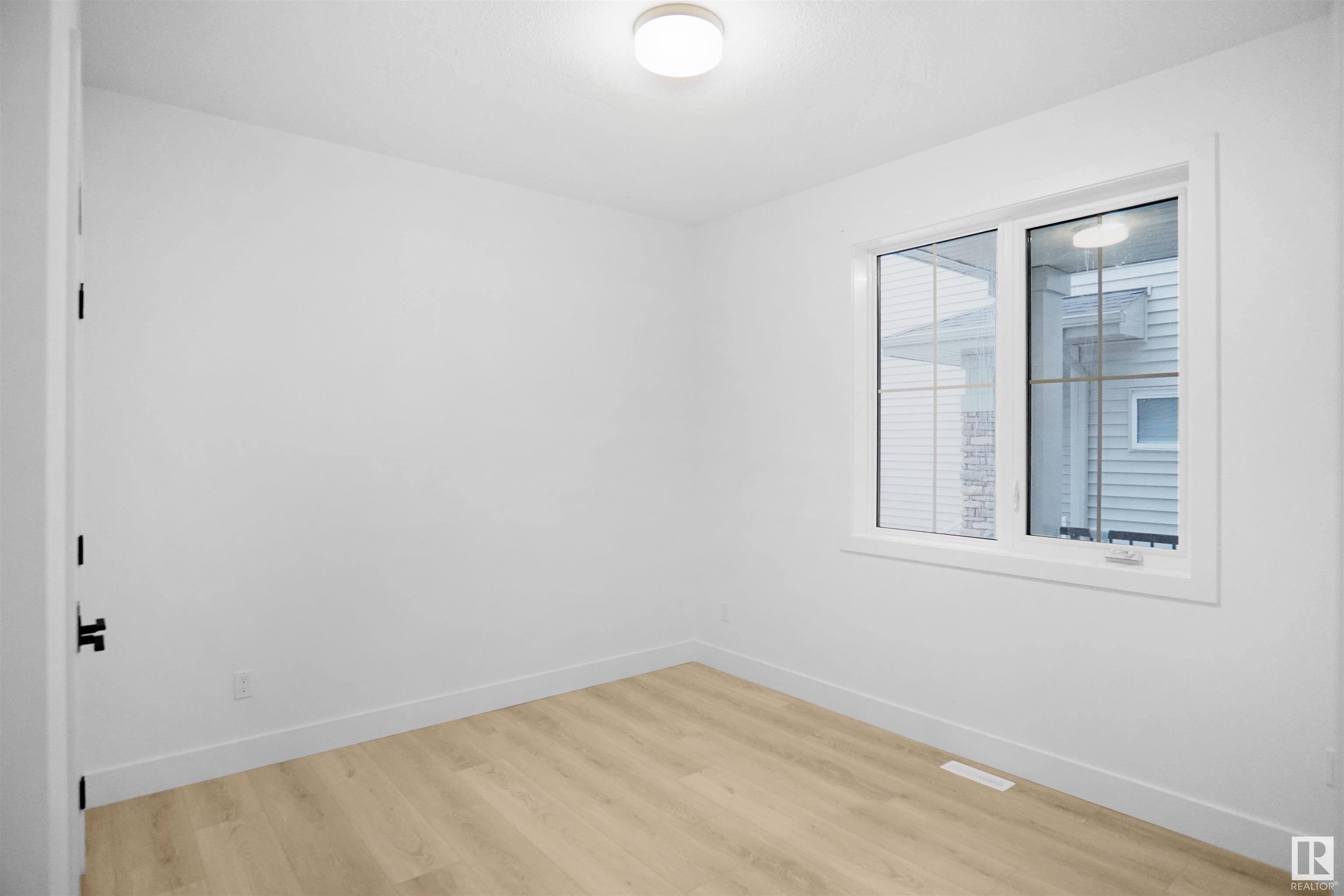      715 30 AV NW , Edmonton,  ,T6T 2V3 ;  Listing Number: MLS E4418726
