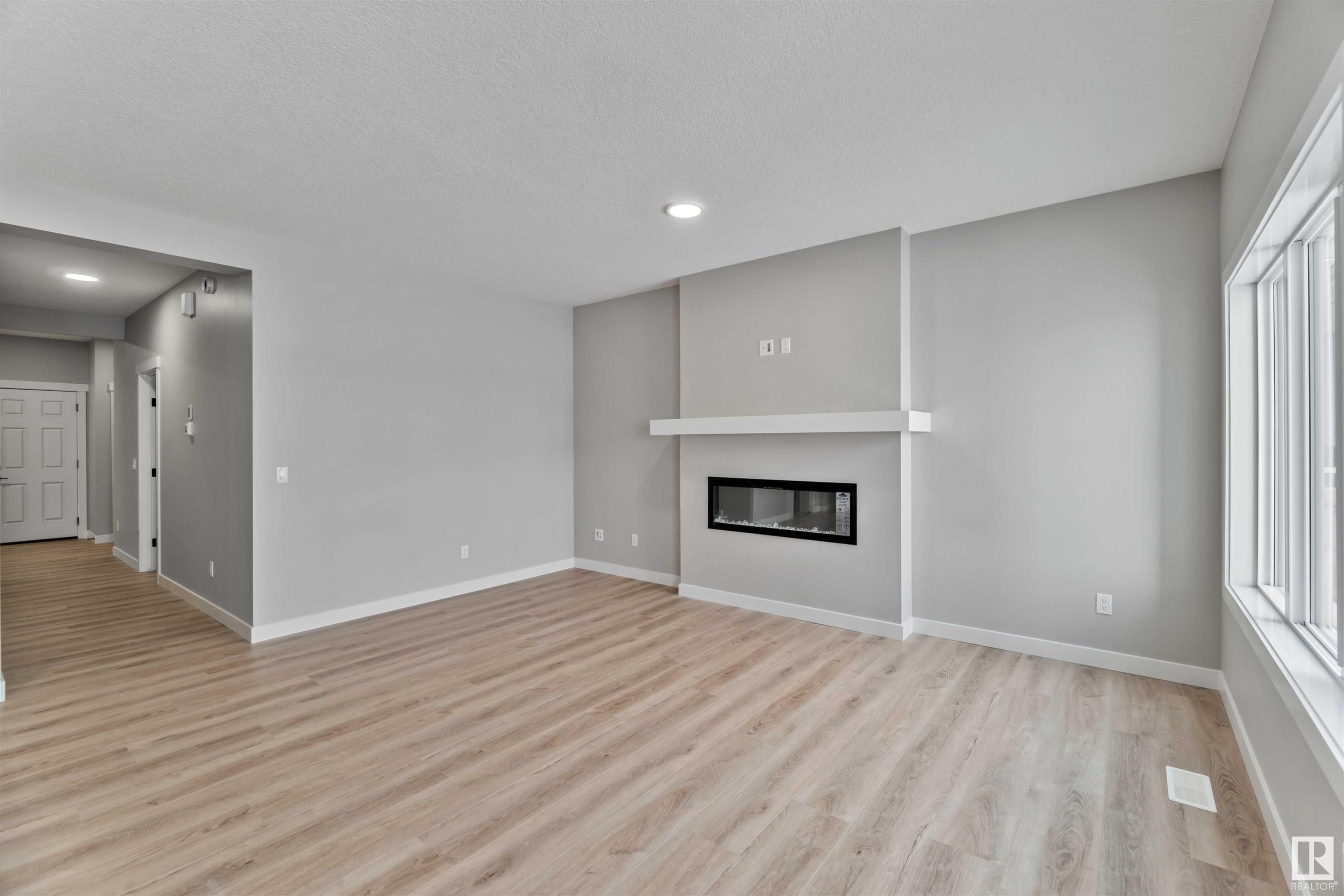      1659 12 ST NW , Edmonton,  ,T6T 2V1 ;  Listing Number: MLS E4418728