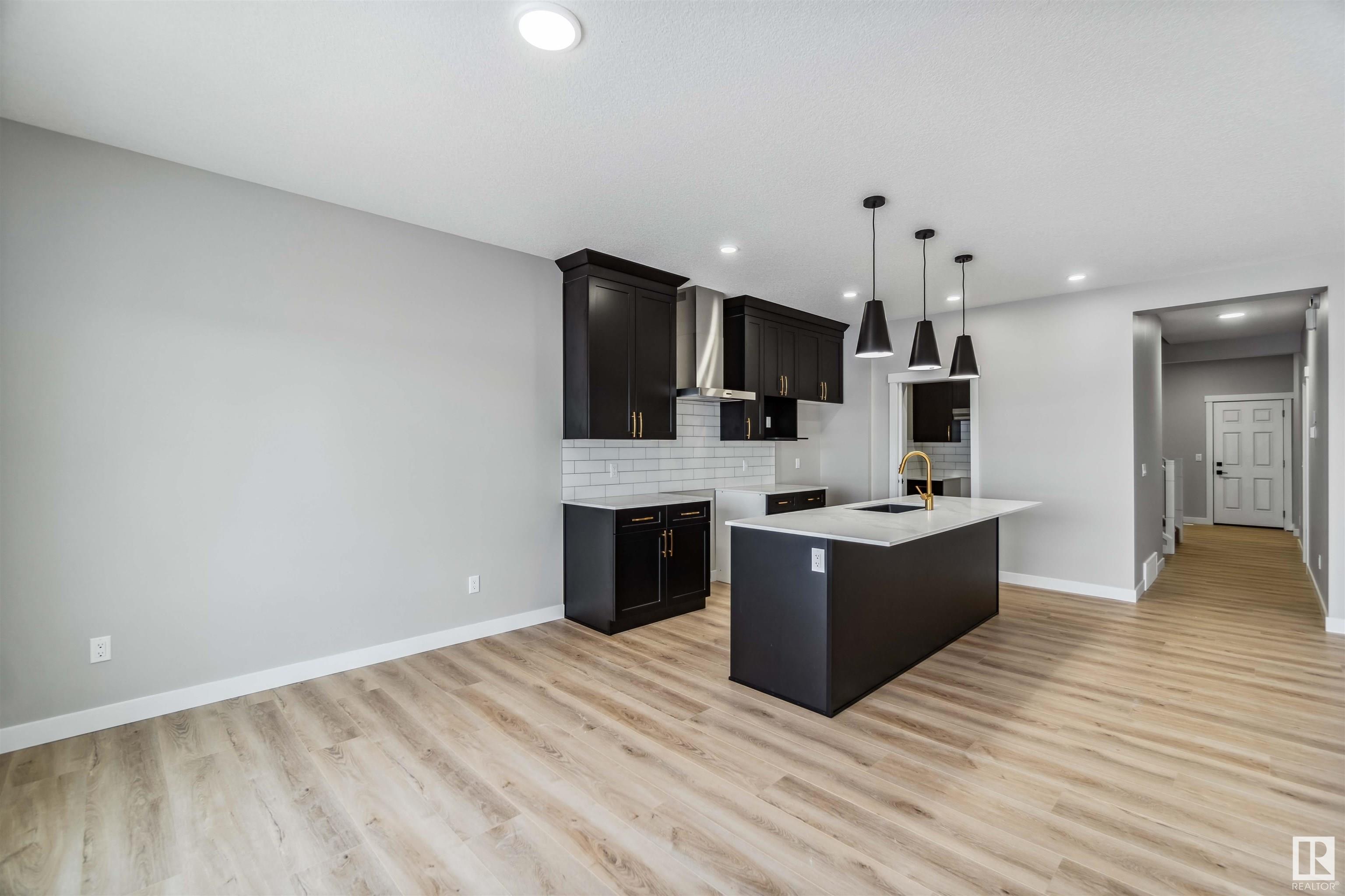     1659 12 ST NW , Edmonton,  ,T6T 2V1 ;  Listing Number: MLS E4418728