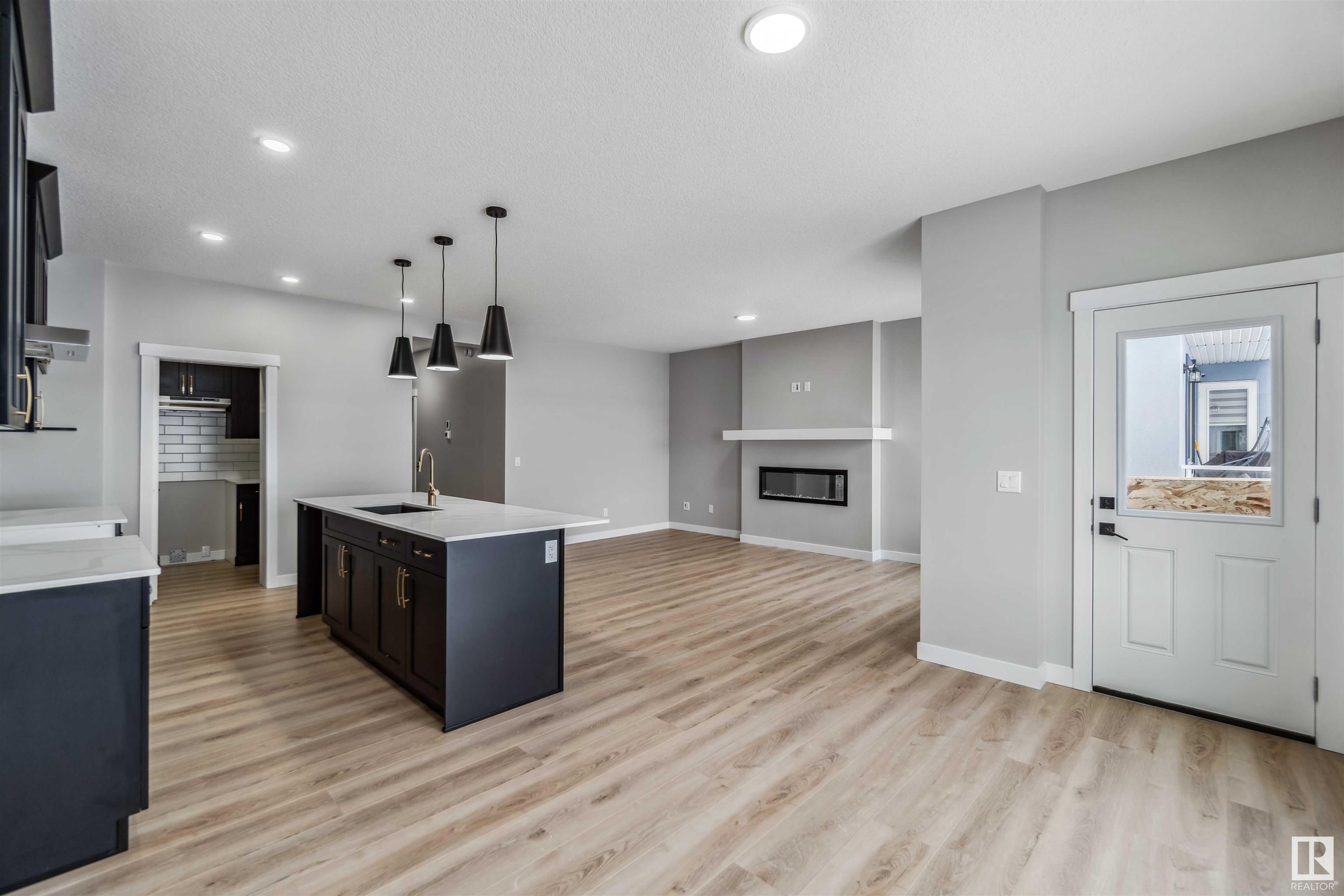      1659 12 ST NW , Edmonton,  ,T6T 2V1 ;  Listing Number: MLS E4418728