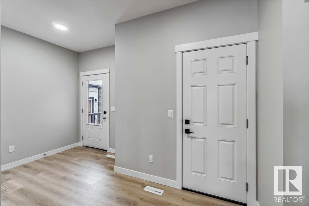      1659 12 ST NW , Edmonton,  ,T6T 2V1 ;  Listing Number: MLS E4418728