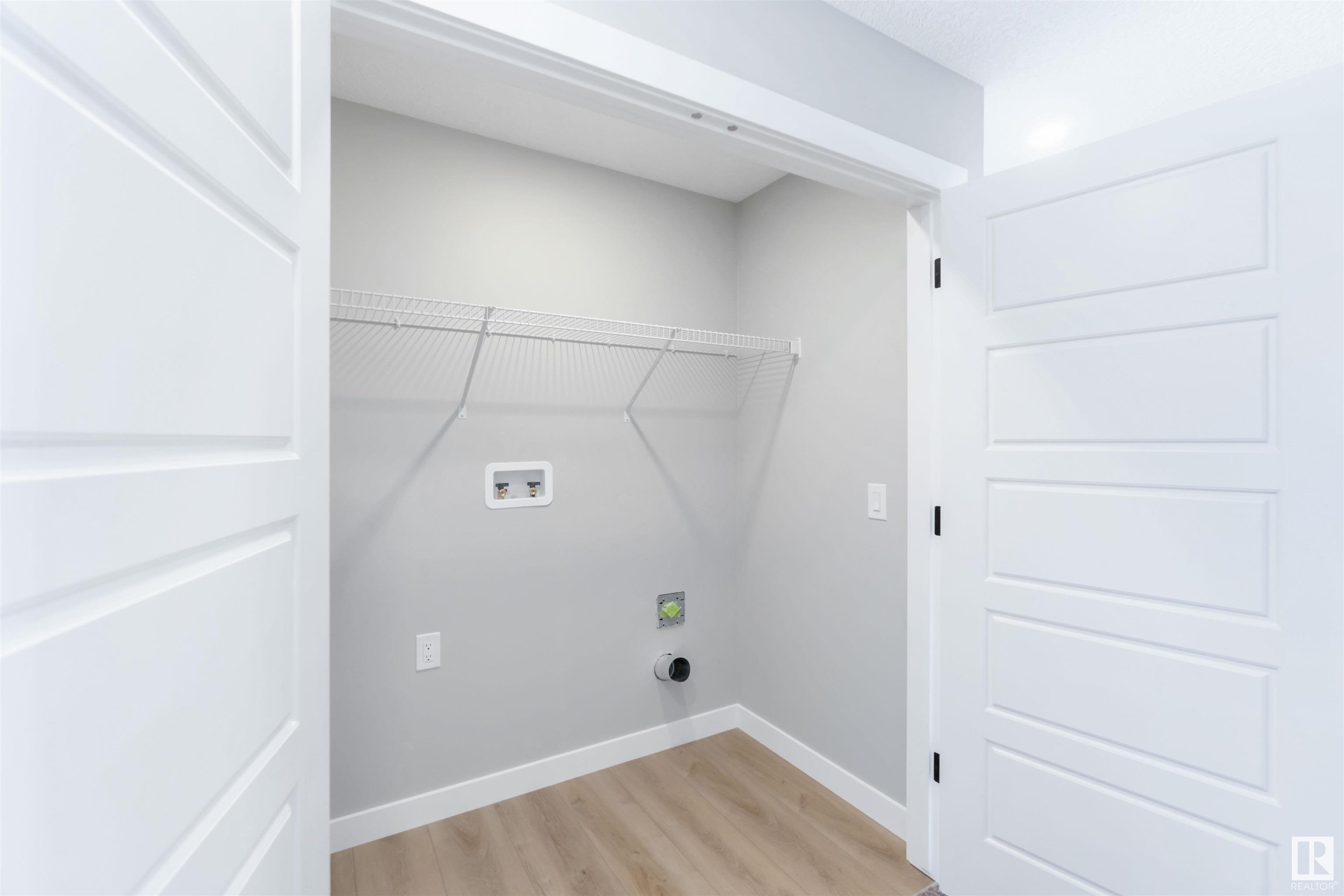      24 Meadowbrook WY , Spruce Grove,  ,T7X 0W2 ;  Listing Number: MLS E4418730