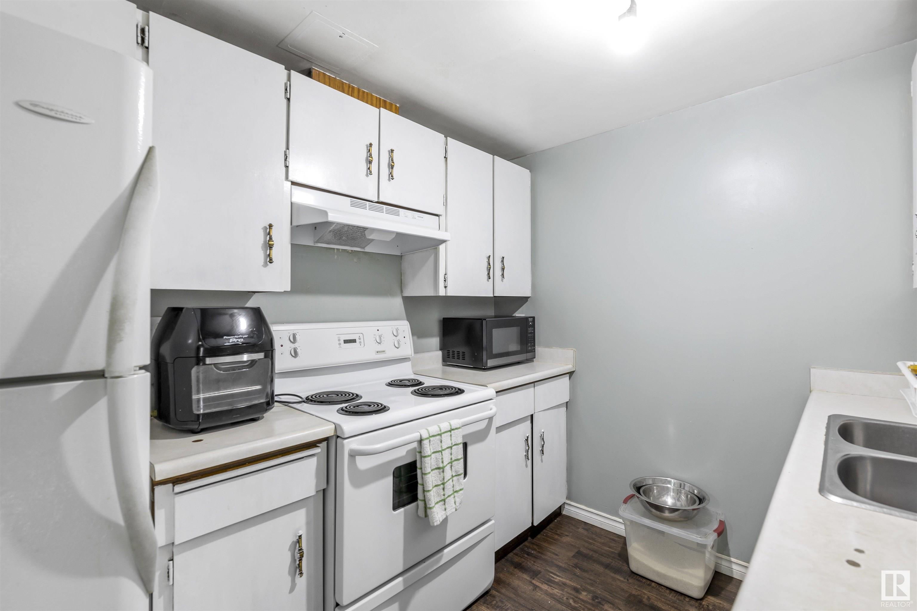      18415 66 AV NW , Edmonton,  ,T5T 2M1 ;  Listing Number: MLS E4418734