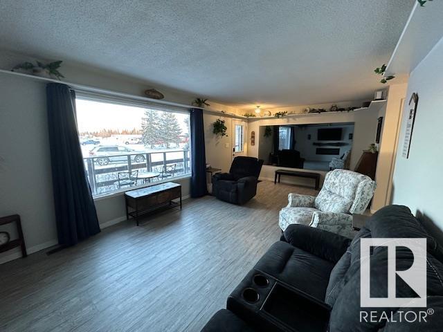      4828 50A St , Rural Lac Ste. Anne County,  ,T0E 0A0 ;  Listing Number: MLS E4418736