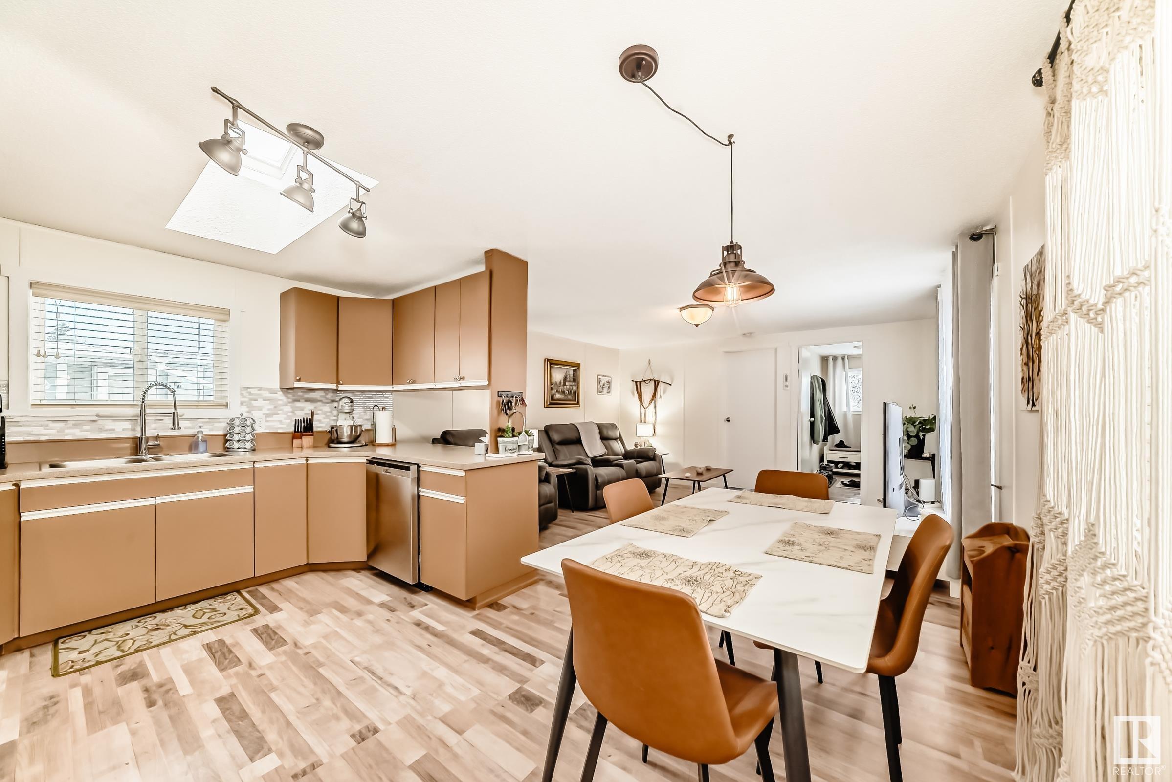      341 West Brook WY NW , Edmonton,  ,T5S 1T5 ;  Listing Number: MLS E4418737