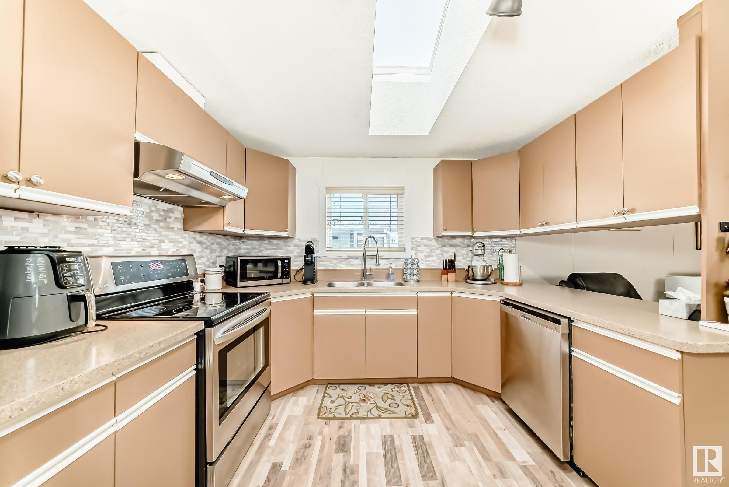      341 West Brook WY NW , Edmonton,  ,T5S 1T5 ;  Listing Number: MLS E4418737