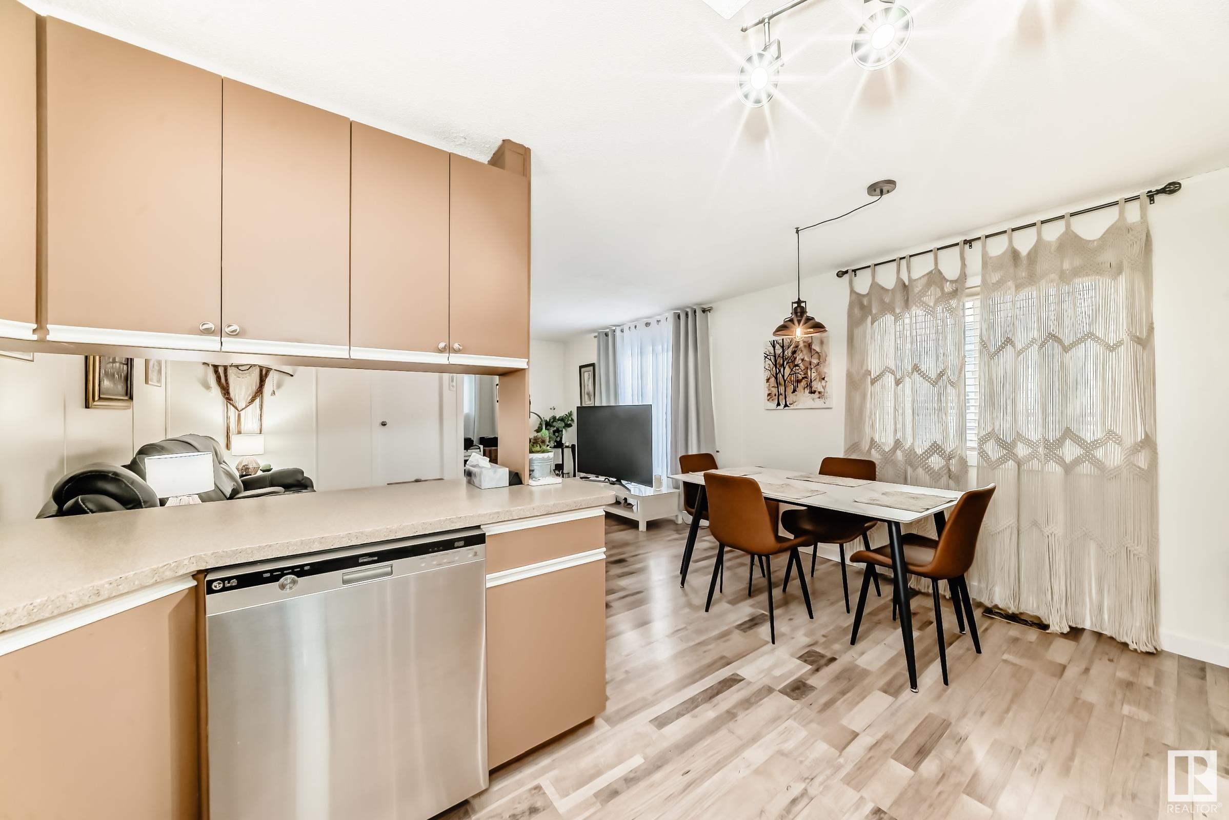      341 West Brook WY NW , Edmonton,  ,T5S 1T5 ;  Listing Number: MLS E4418737