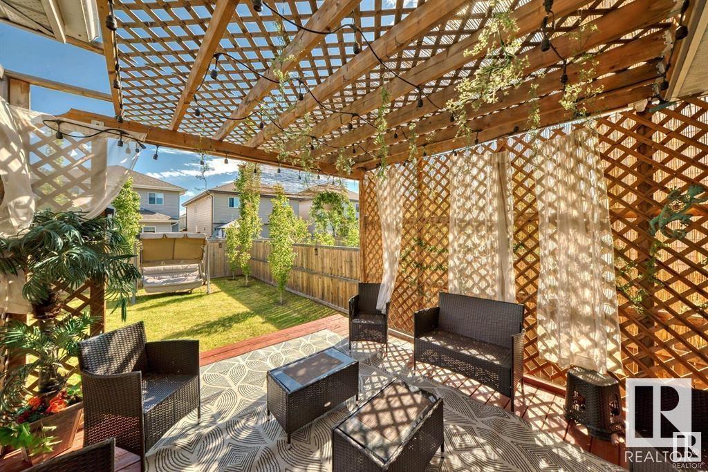      13827 143 AV NW , Edmonton,  ,T6V 0L7 ;  Listing Number: MLS E4418740