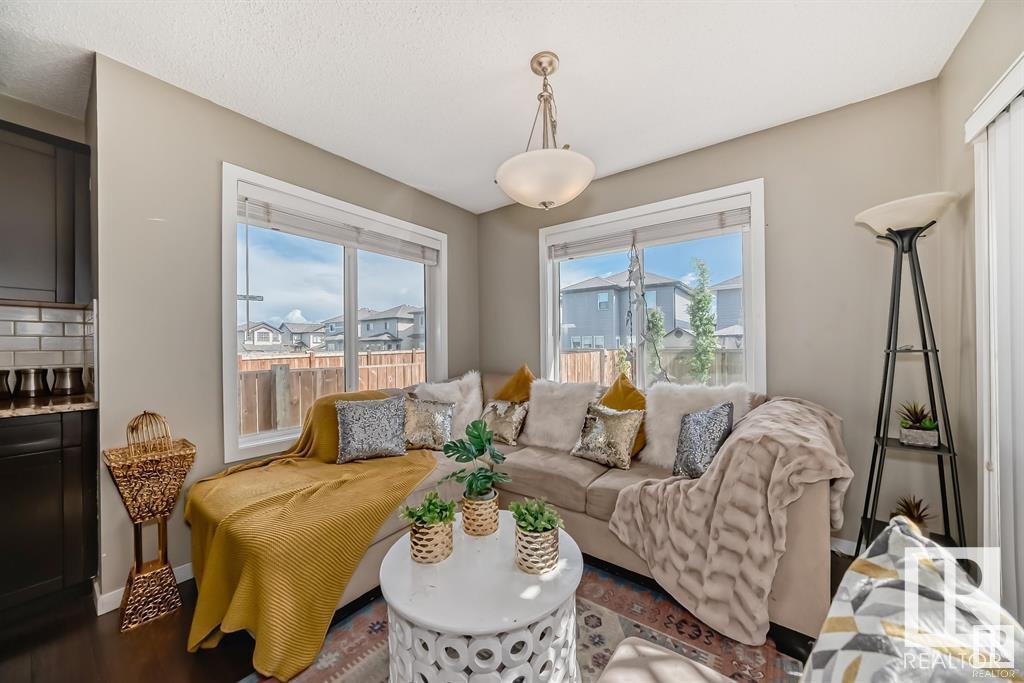      13827 143 AV NW , Edmonton,  ,T6V 0L7 ;  Listing Number: MLS E4418740