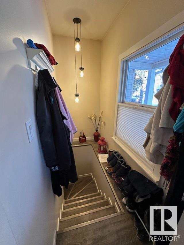      12902 70 ST NW , Edmonton,  ,T5C 0J9 ;  Listing Number: MLS E4418741