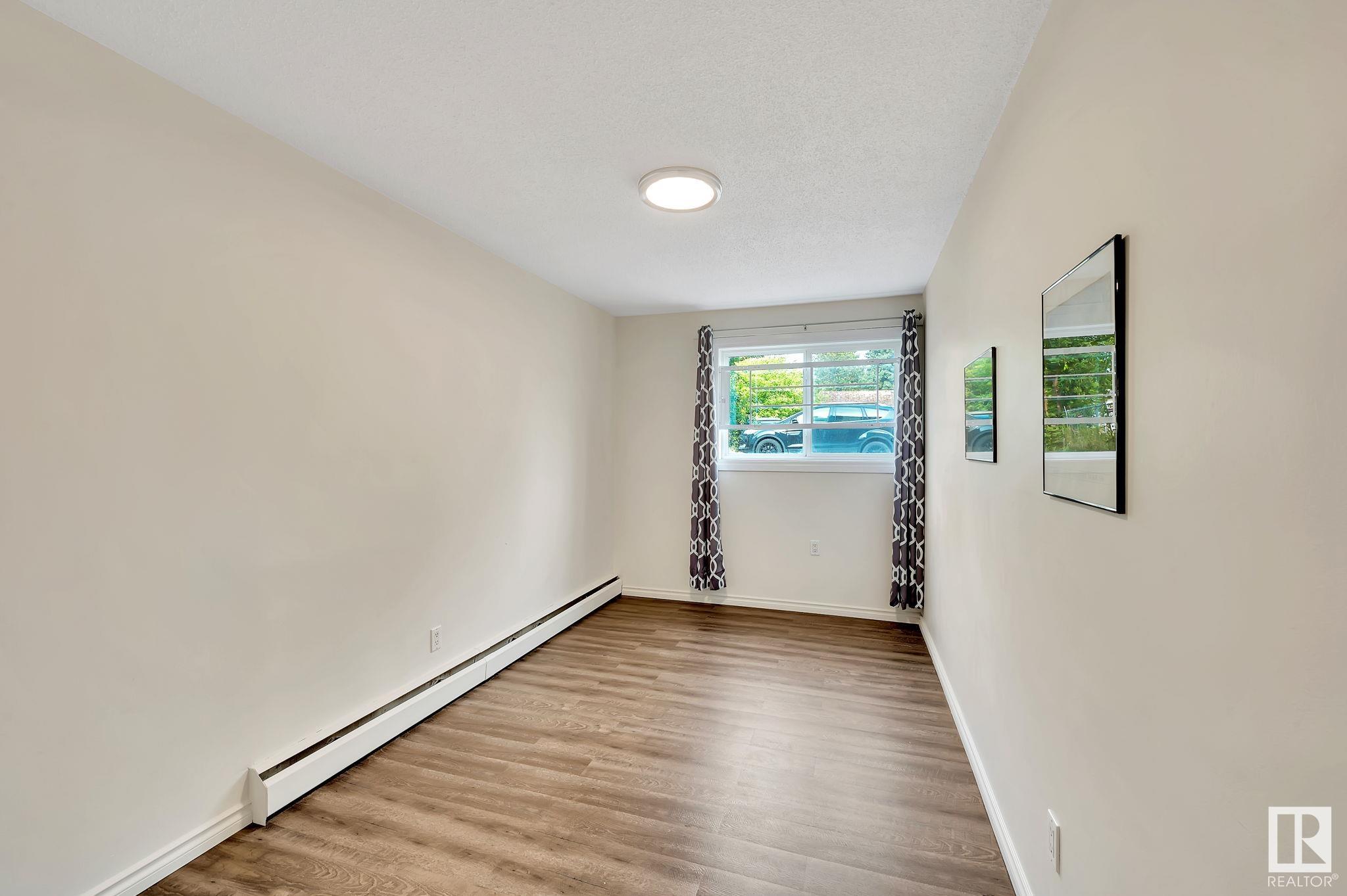      12409 82 ST NW , Edmonton,  ,T5B 2X5 ;  Listing Number: MLS E4418744