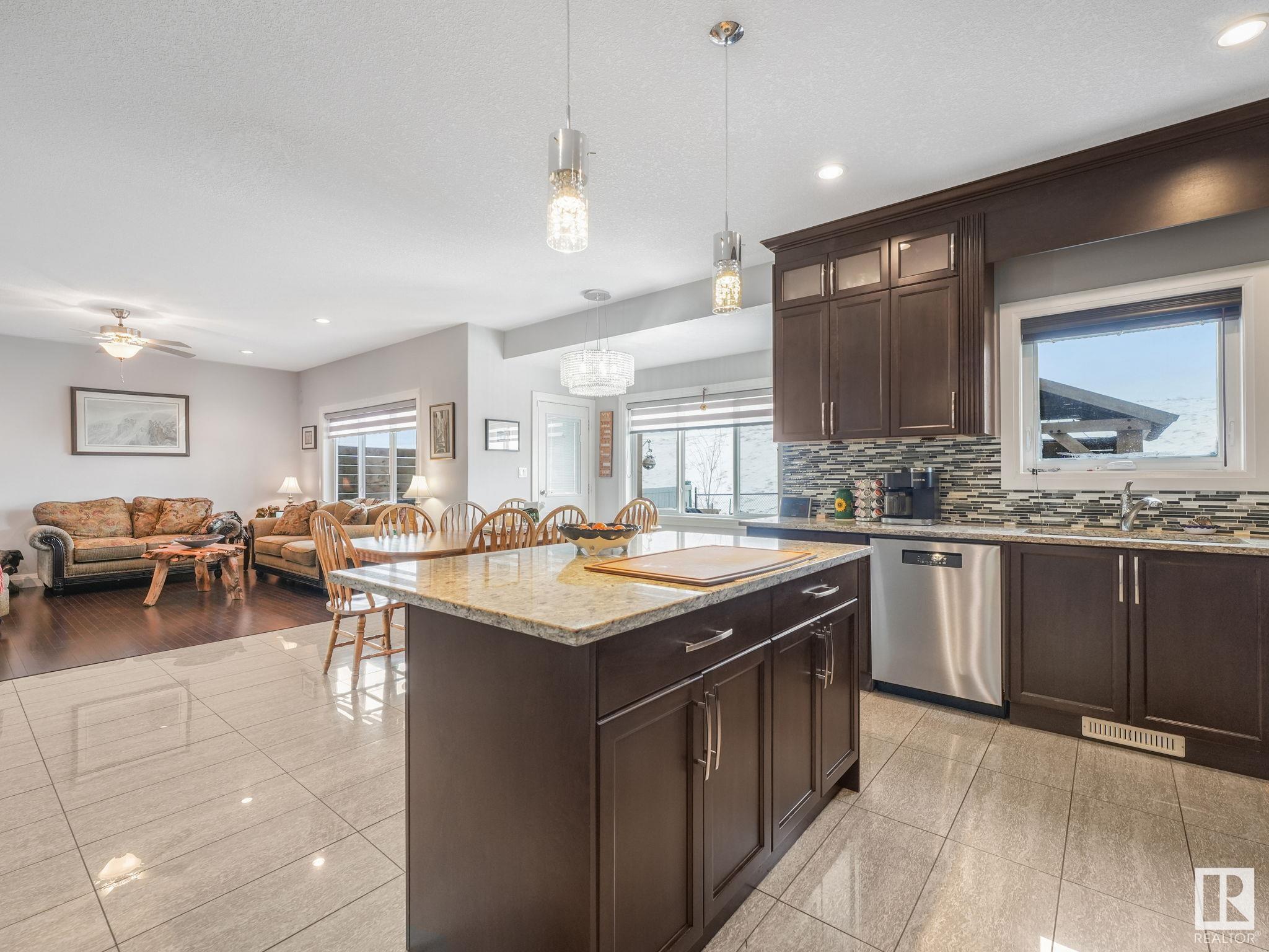      99 LAMPLIGHT DR , Spruce Grove,  ,T7X 0G8 ;  Listing Number: MLS E4418756