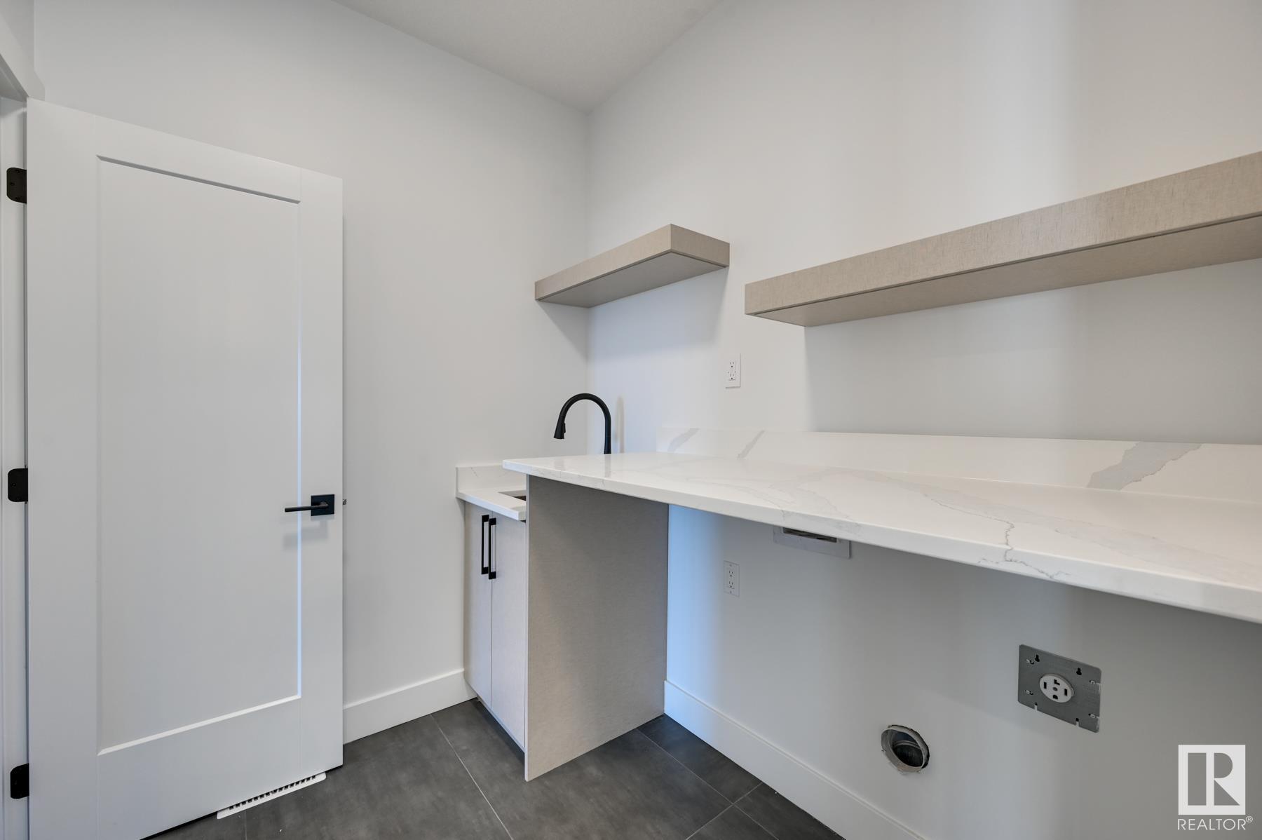      281 Meadowview DR , Fort Saskatchewan,  ,T8L 1Y4 ;  Listing Number: MLS E4418760